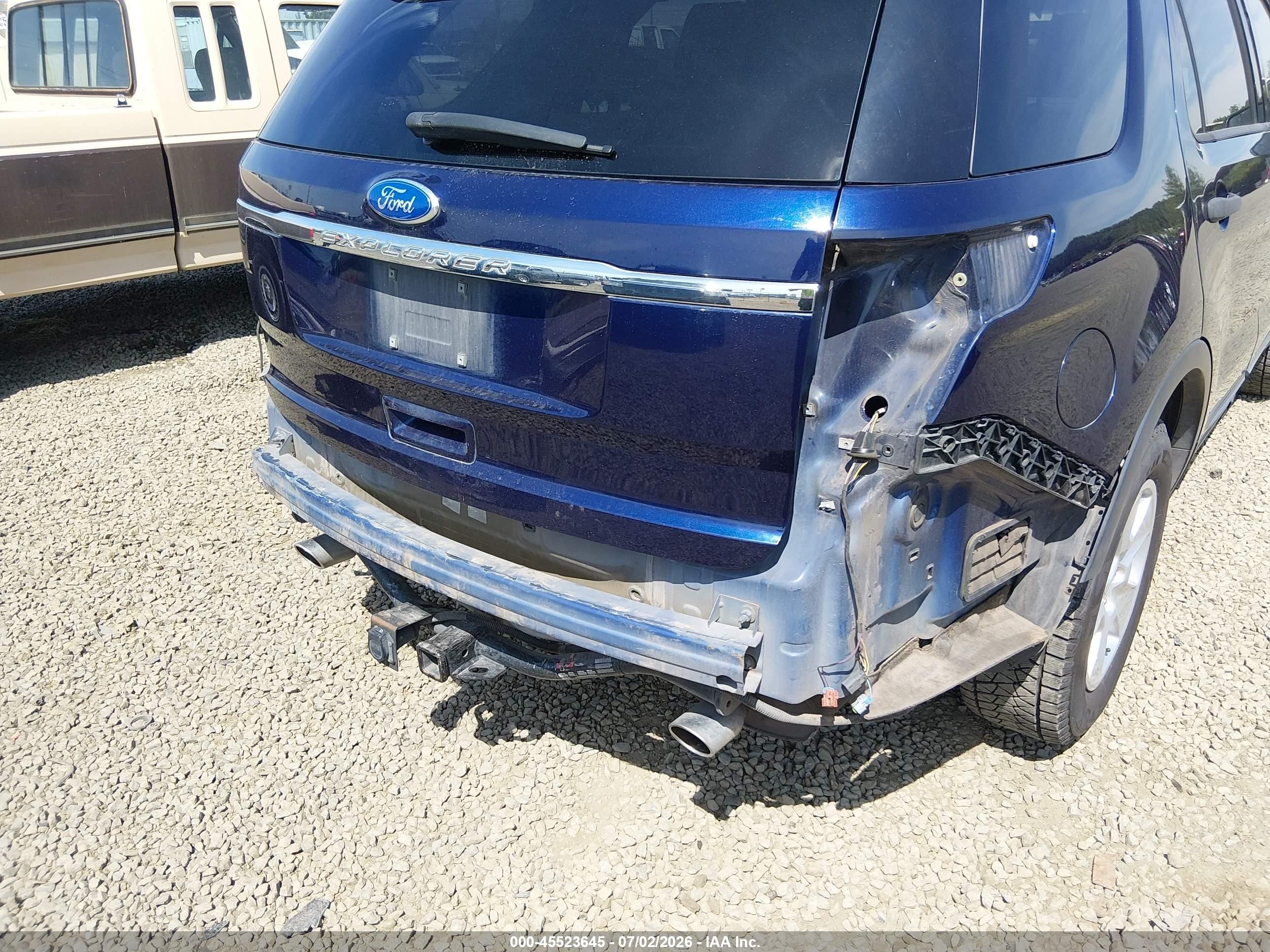 2011 Ford Explorer   Blue vin: 1FMHK7B83BGA43391