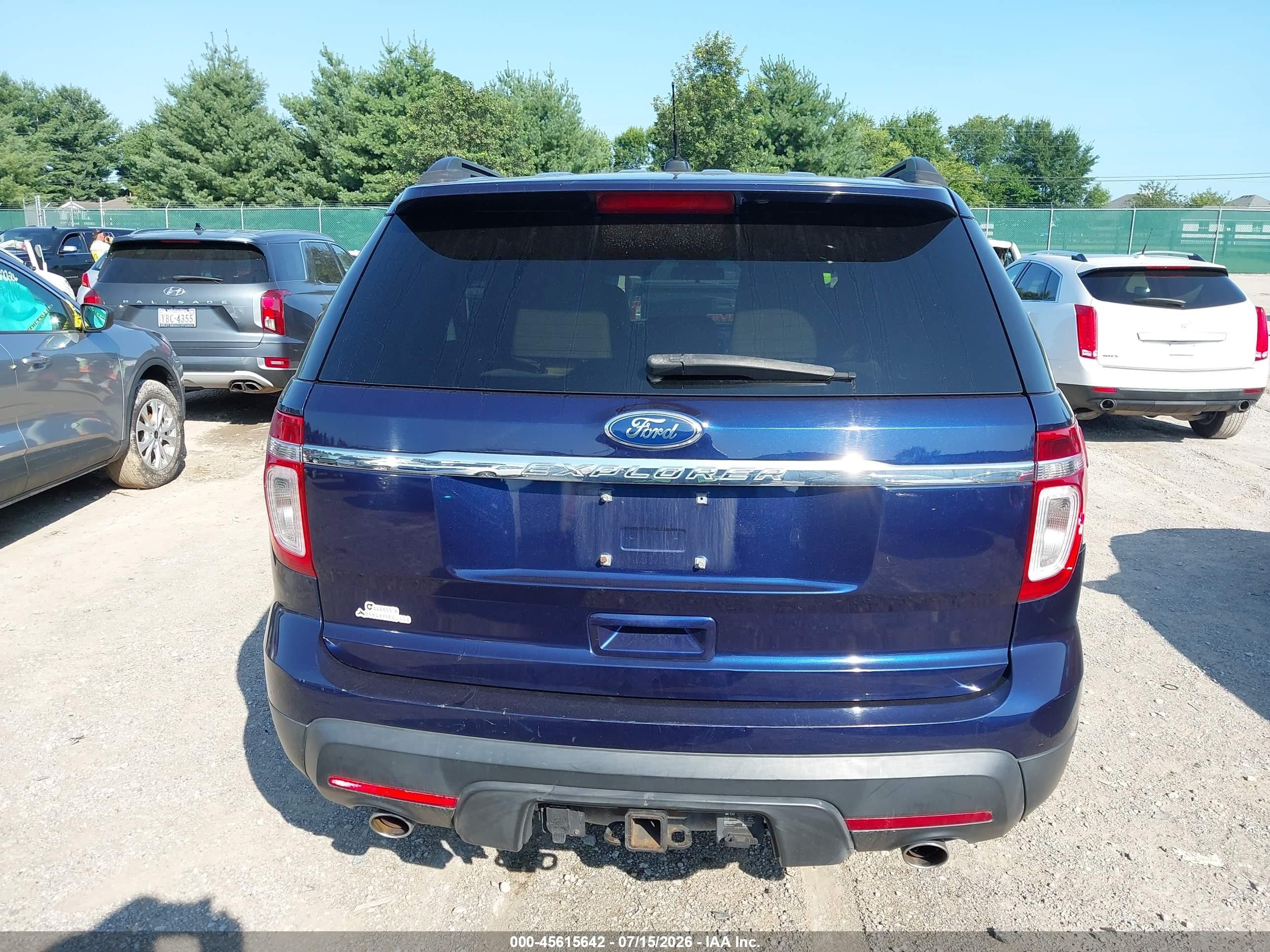 2011 Ford Explorer   Синий vin: 1FMHK7B84BGA76013
