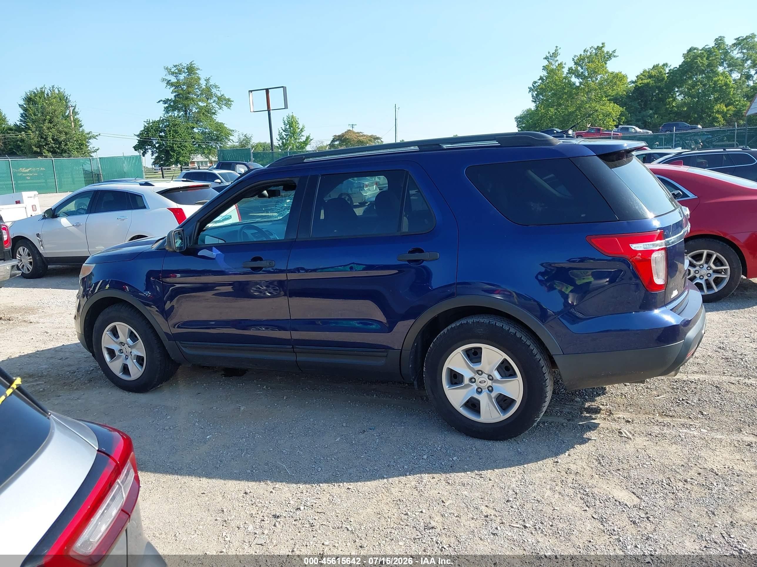 2011 Ford Explorer   Синий vin: 1FMHK7B84BGA76013