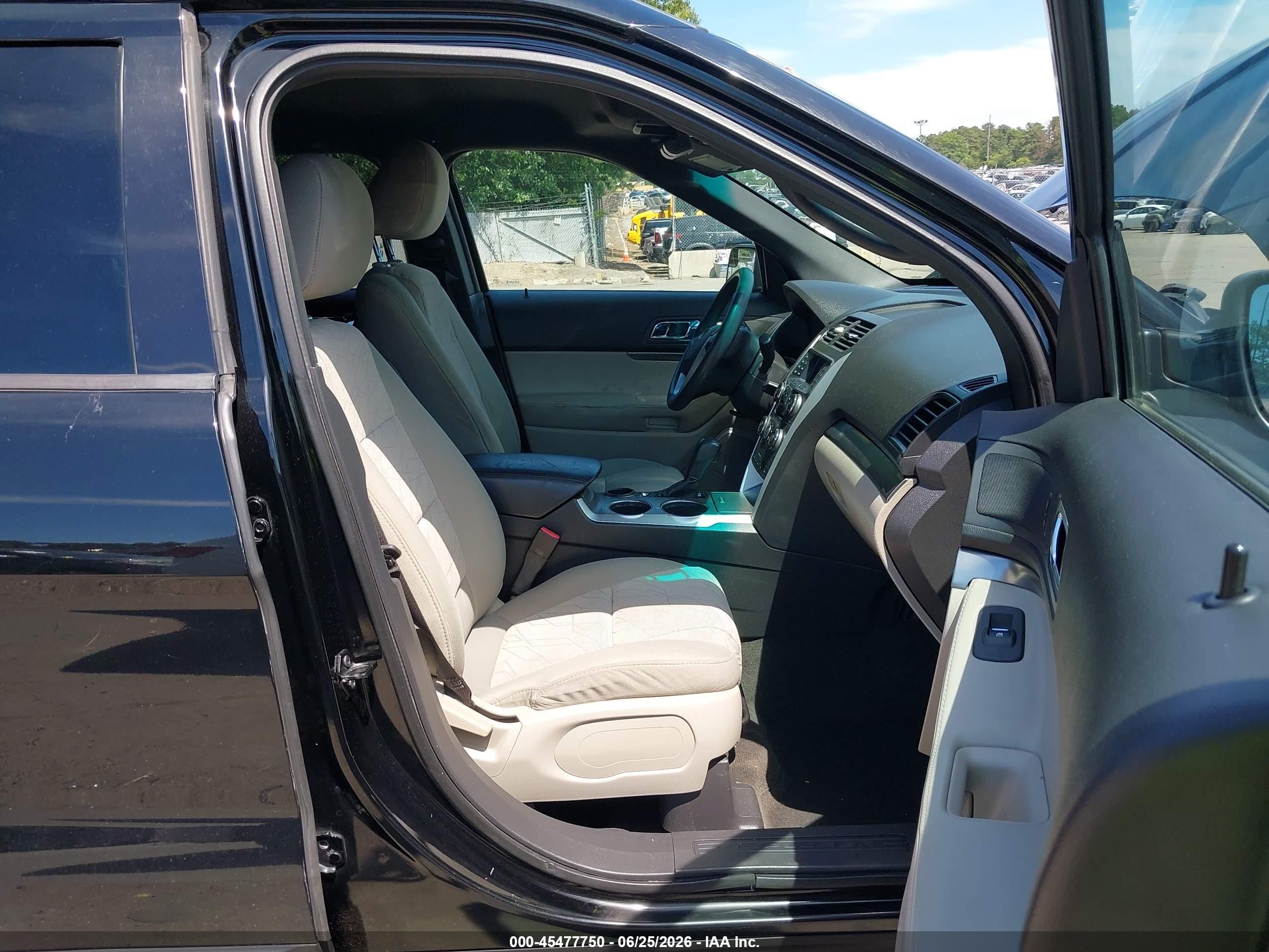 2012 Ford Explorer   Black vin: 1FMHK7B85CGA42535