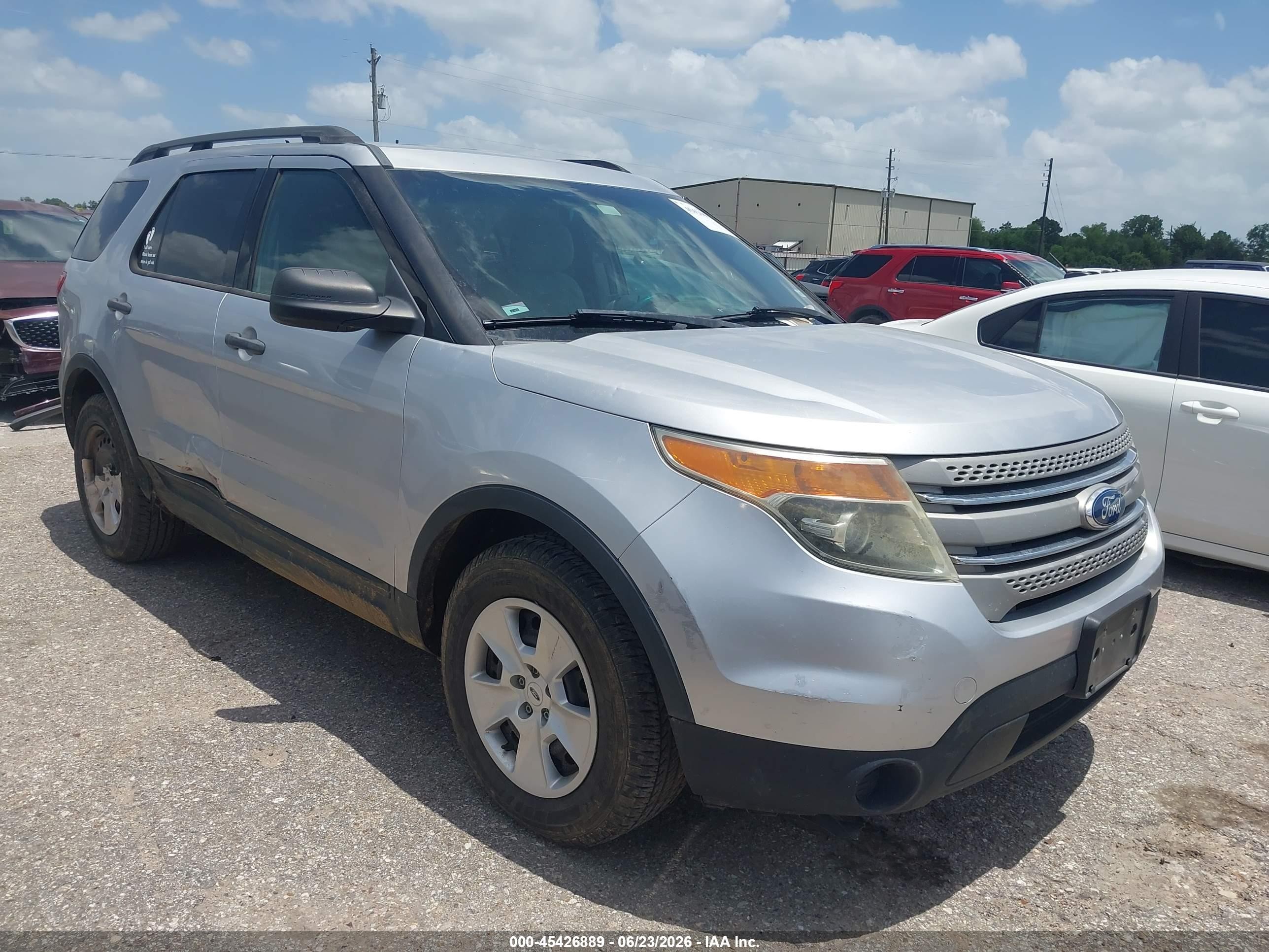 2012 Ford Explorer   Silver vin: 1FMHK7B85CGA82503