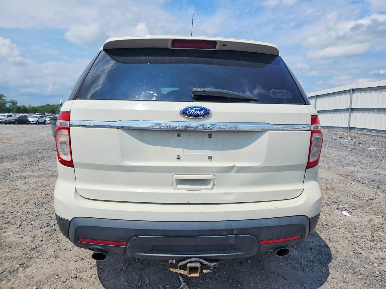 2011 Ford Explorer Белый vin: 1FMHK7B86BGA14225