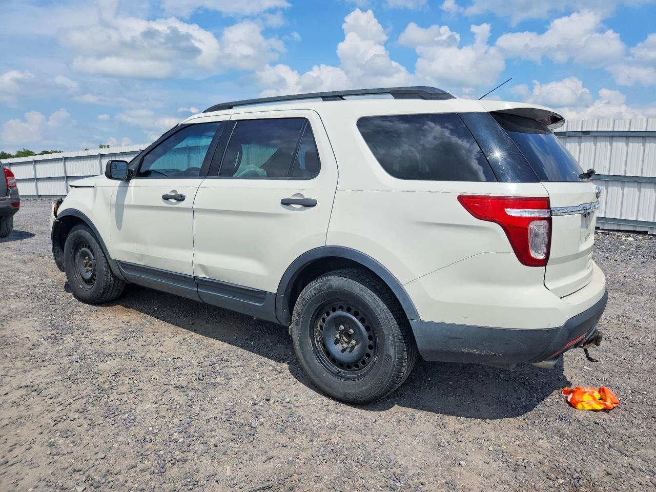 2011 Ford Explorer Белый vin: 1FMHK7B86BGA14225