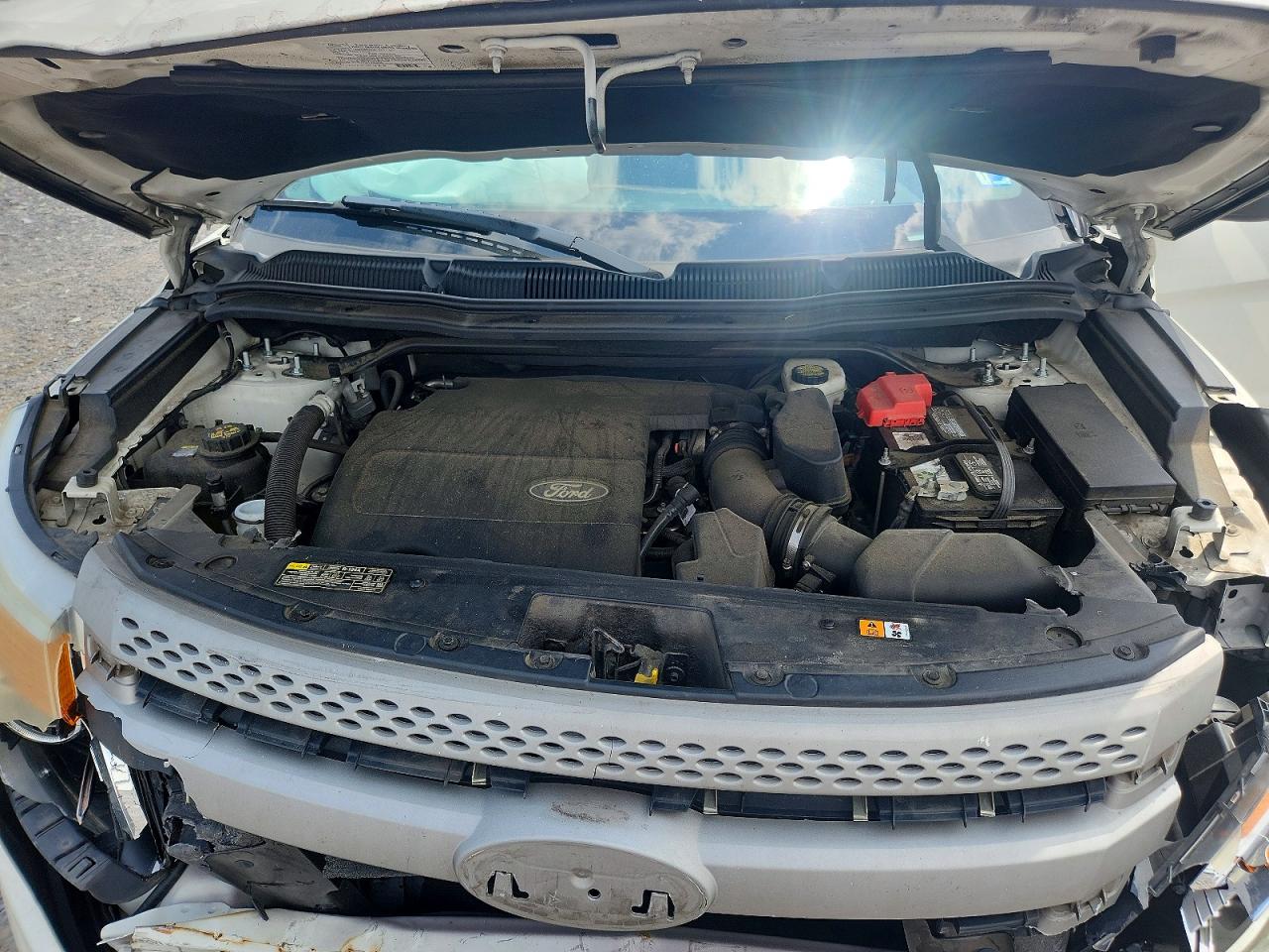2011 Ford Explorer Белый vin: 1FMHK7B86BGA14225