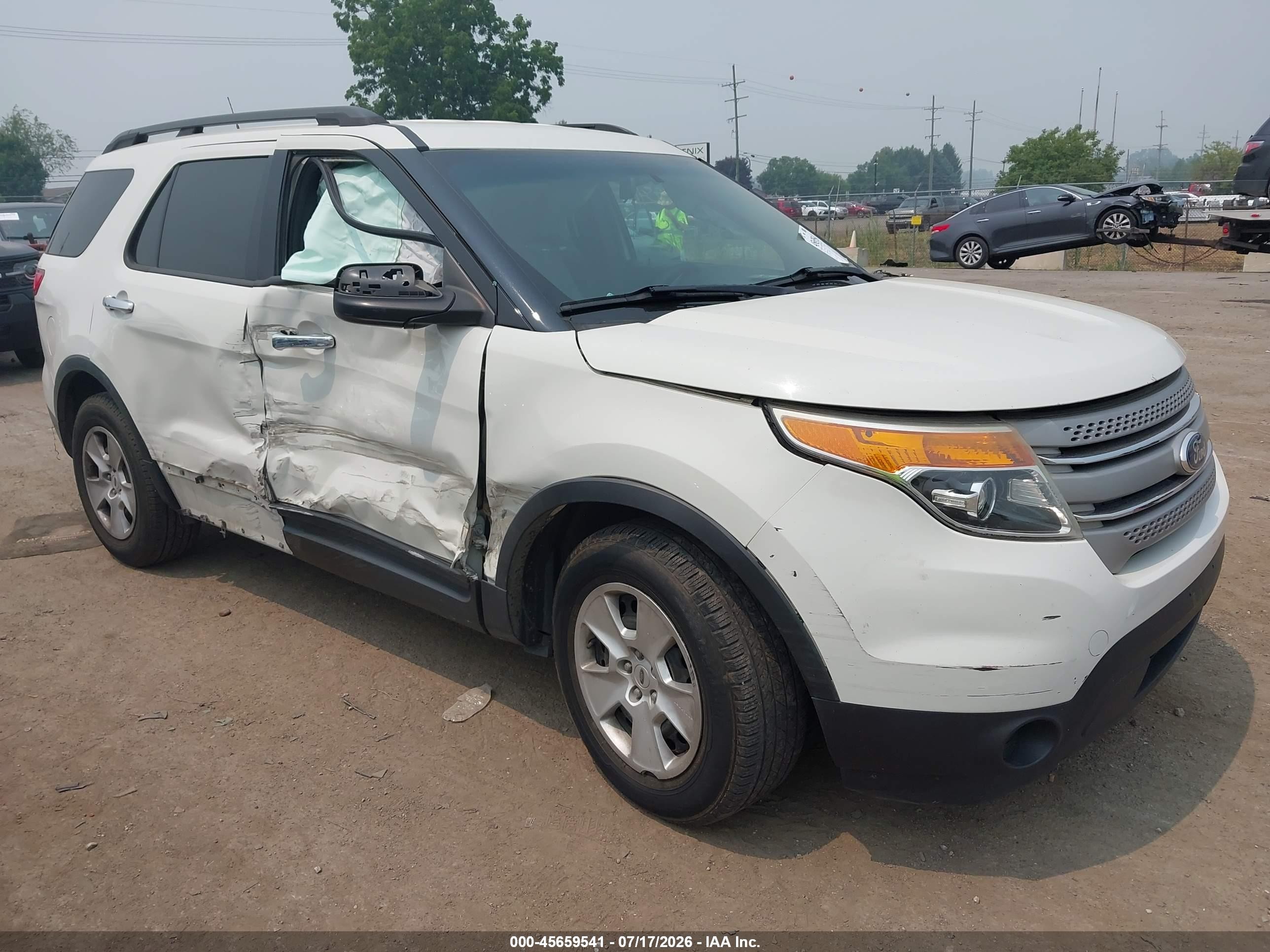2012 Ford Explorer   White vin: 1FMHK7B88CGA51746