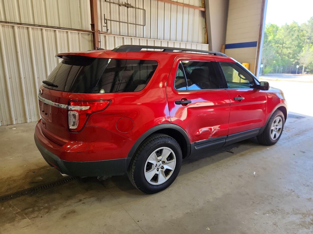 2011 Ford Explorer Red vin: 1FMHK7B89BGA09827