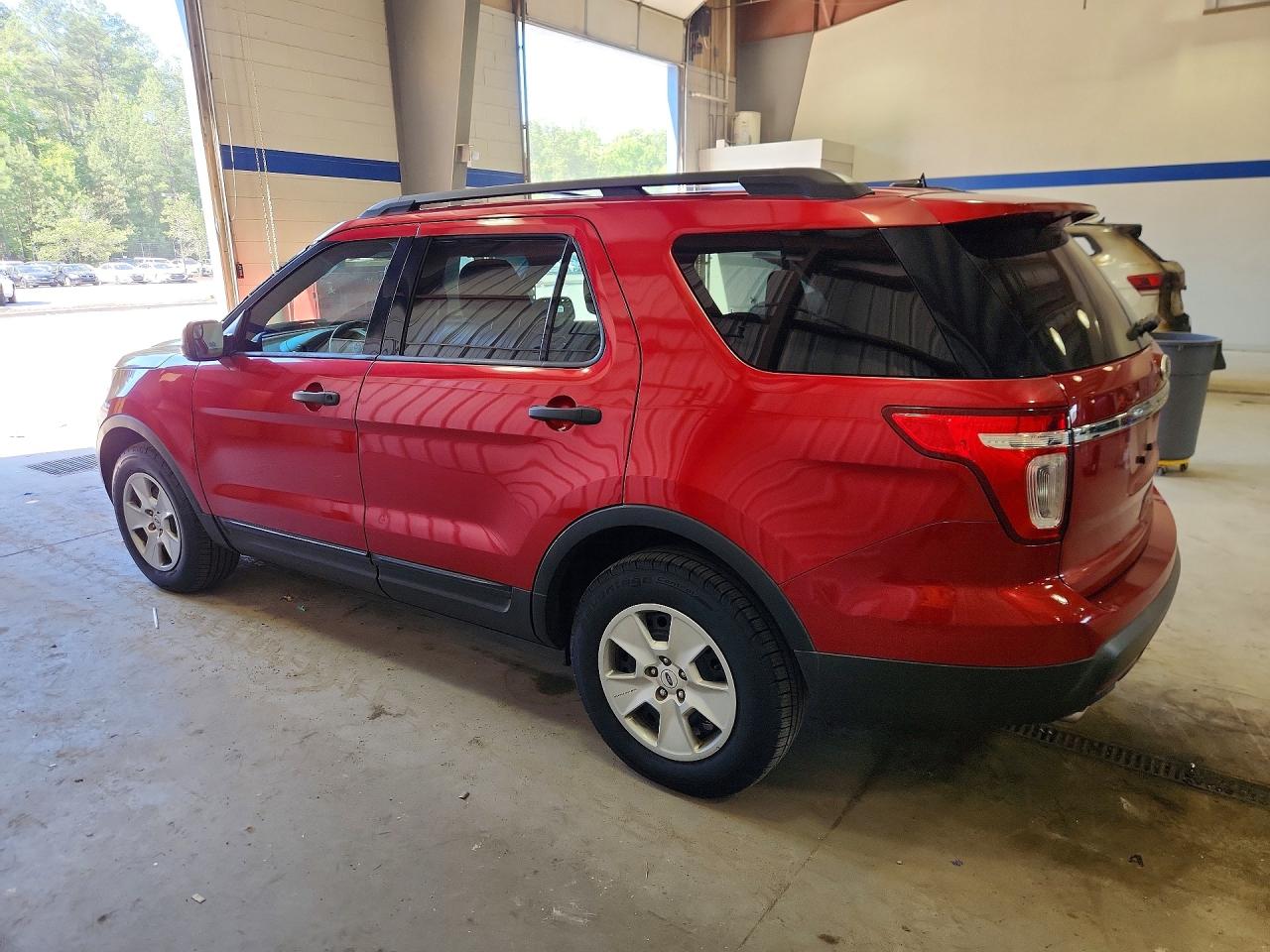 2011 Ford Explorer Red vin: 1FMHK7B89BGA09827