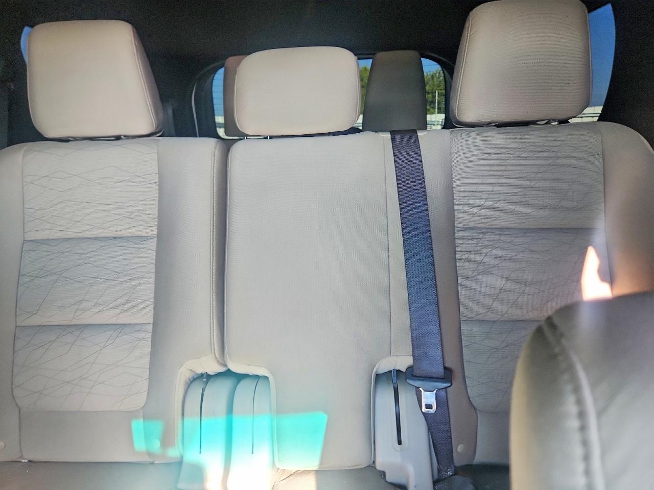 2011 Ford Explorer Silver vin: 1FMHK7B89BGA14512