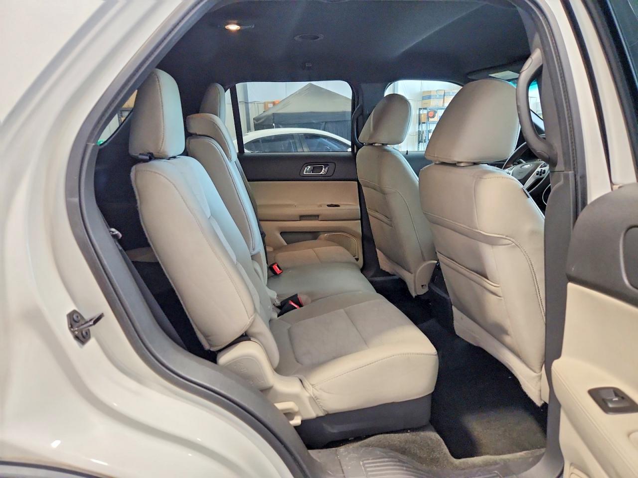 2011 Ford Explorer White vin: 1FMHK7B89BGA67727