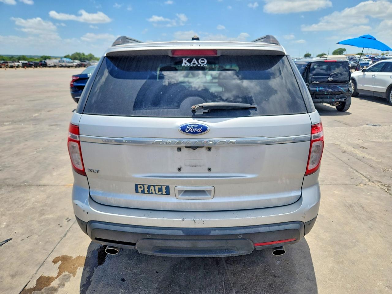 2011 Ford Explorer Xlt Silver vin: 1FMHK7D80BGA31664
