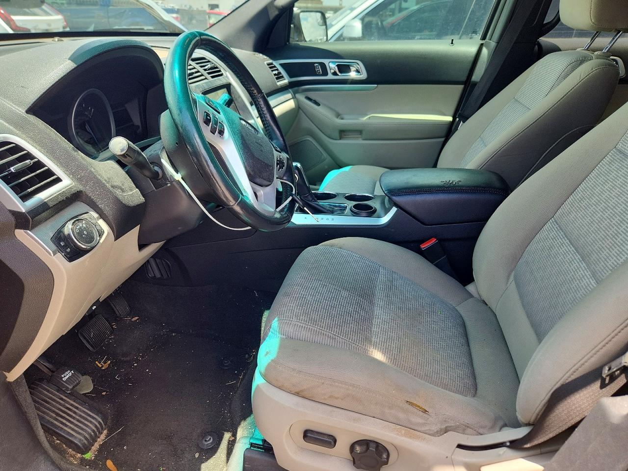 2011 Ford Explorer Xlt Silver vin: 1FMHK7D80BGA31664