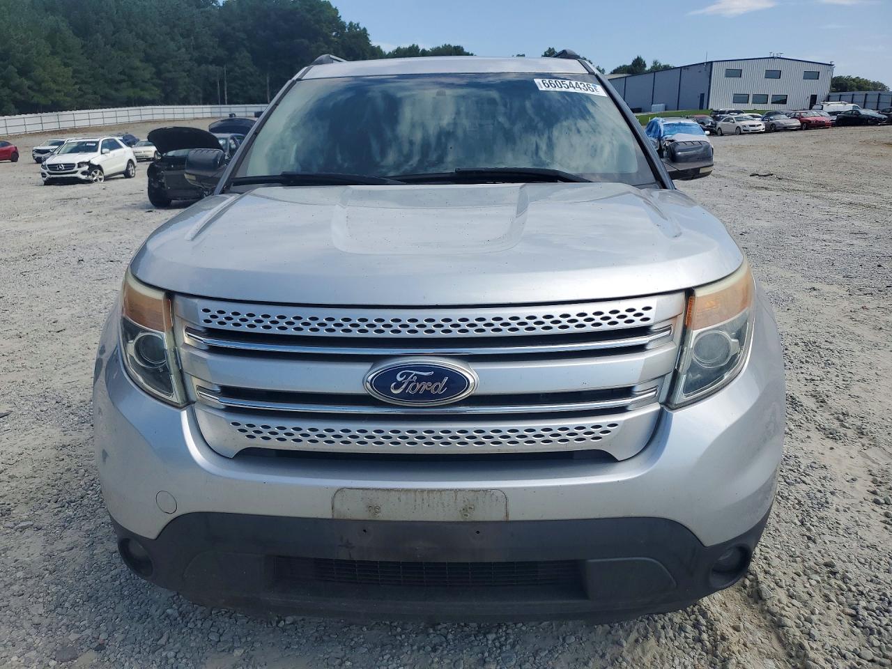 2011 Ford Explorer Xlt Silver vin: 1FMHK7D81BGA63295
