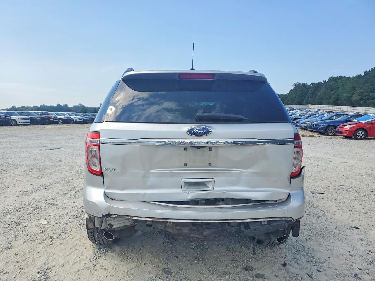 2011 Ford Explorer Xlt Silver vin: 1FMHK7D81BGA63295
