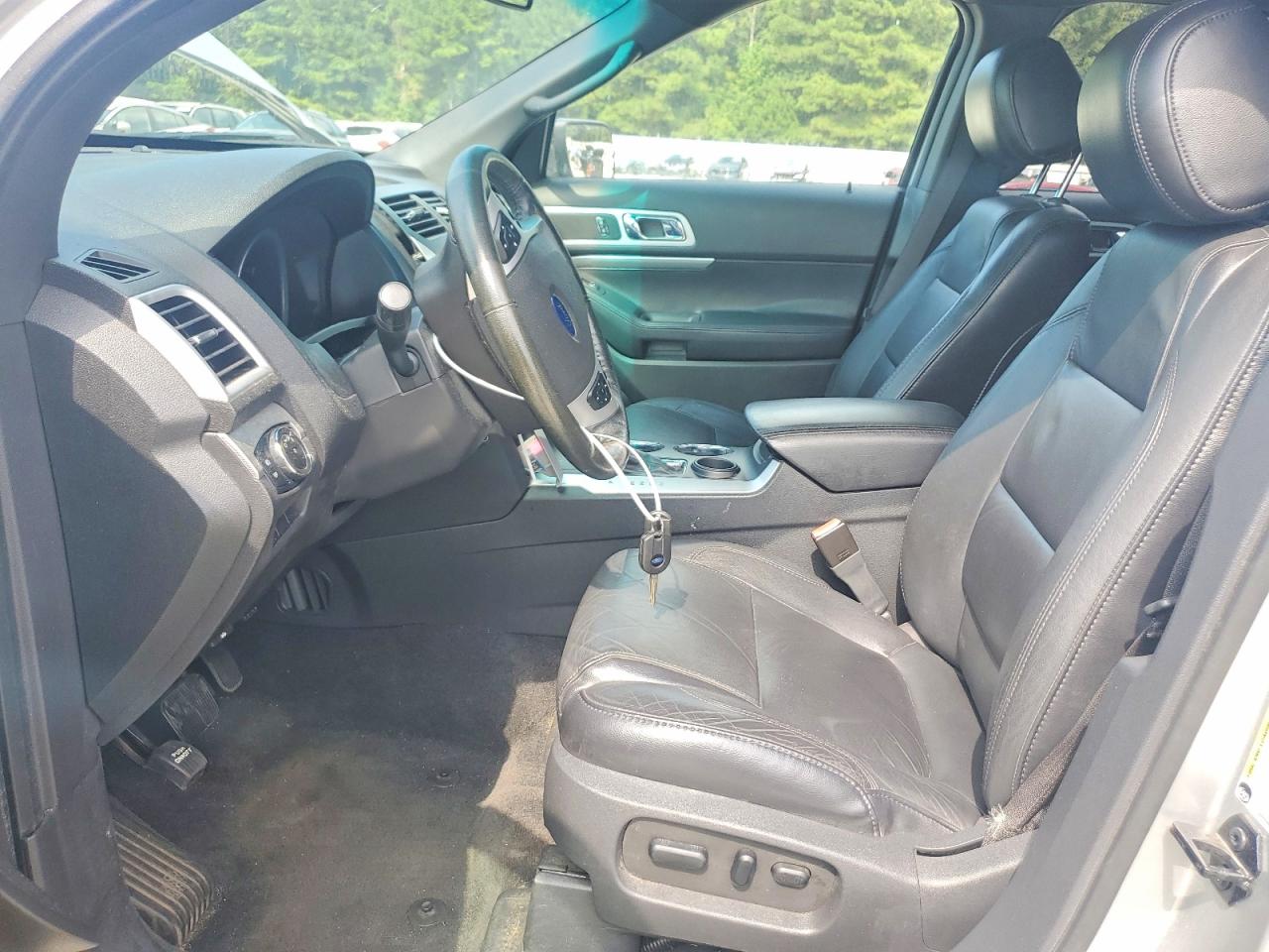 2011 Ford Explorer Xlt Silver vin: 1FMHK7D81BGA63295