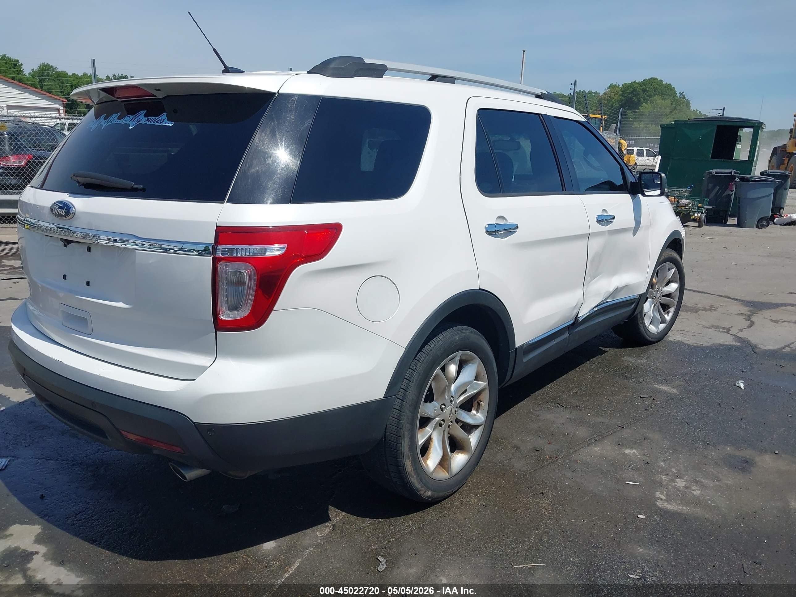 2012 Ford Explorer Xlt White vin: 1FMHK7D81CGA18312