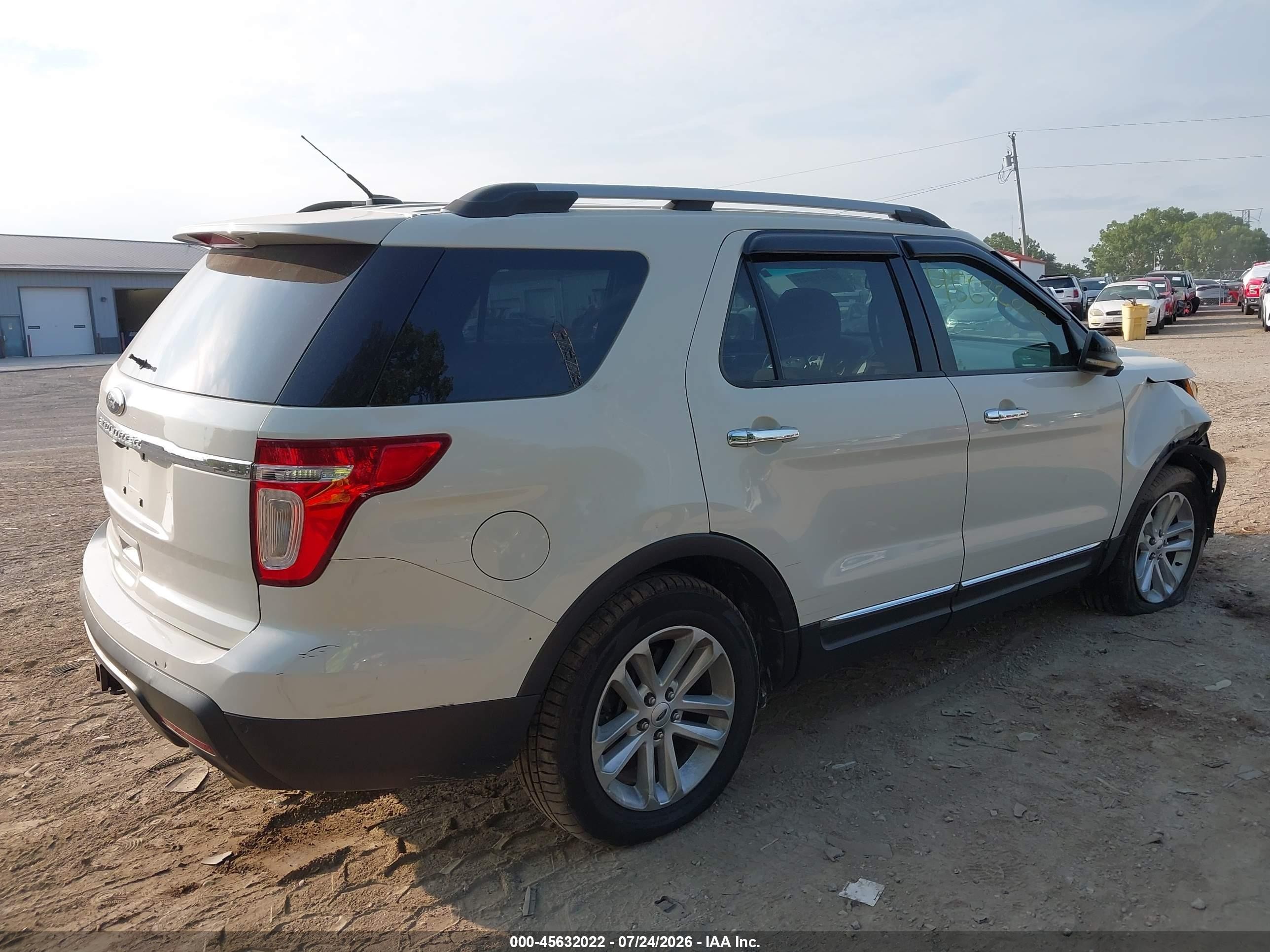 2012 Ford Explorer Xlt White vin: 1FMHK7D81CGA21162