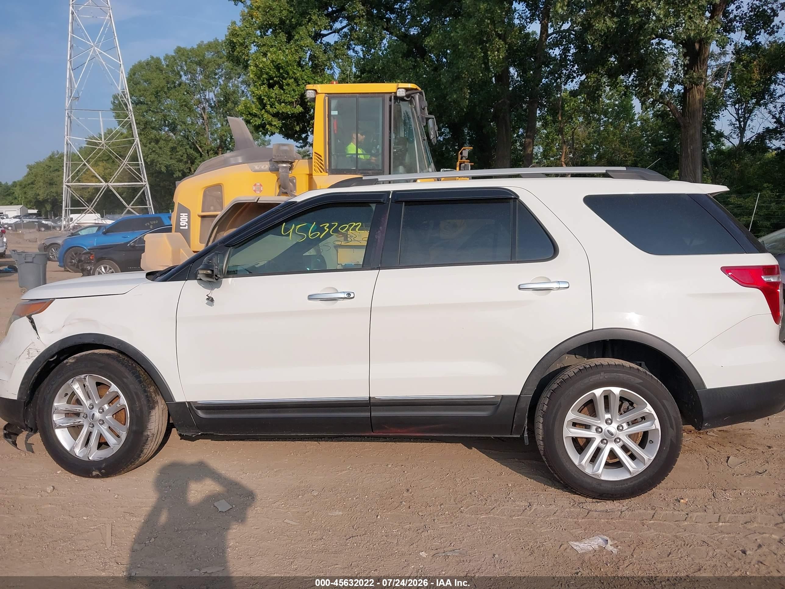 2012 Ford Explorer Xlt White vin: 1FMHK7D81CGA21162