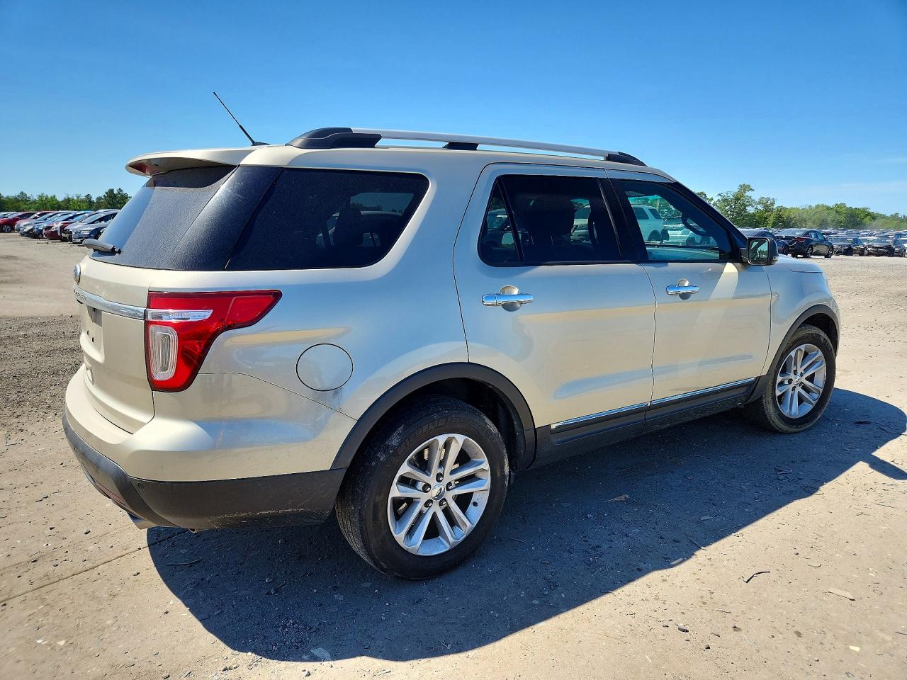 2011 Ford Explorer Xlt Tan vin: 1FMHK7D82BGA78968