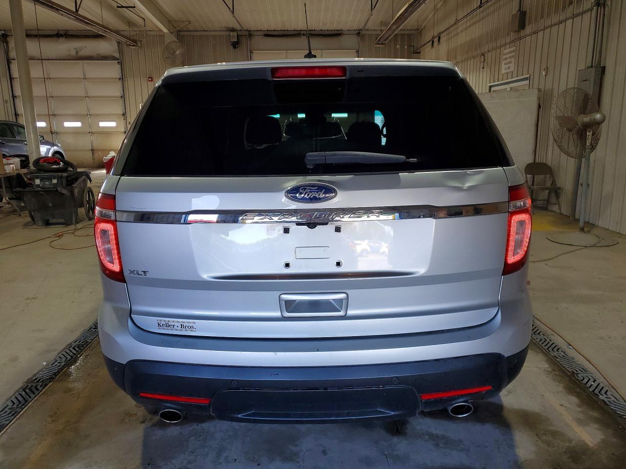 2012 Ford Explorer Xlt Silver vin: 1FMHK7D82CGA30176