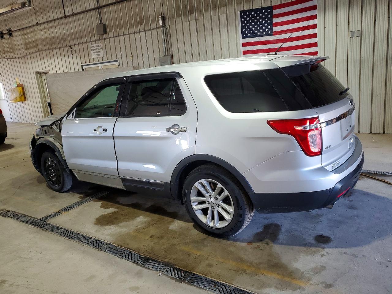 2012 Ford Explorer Xlt Silver vin: 1FMHK7D82CGA30176