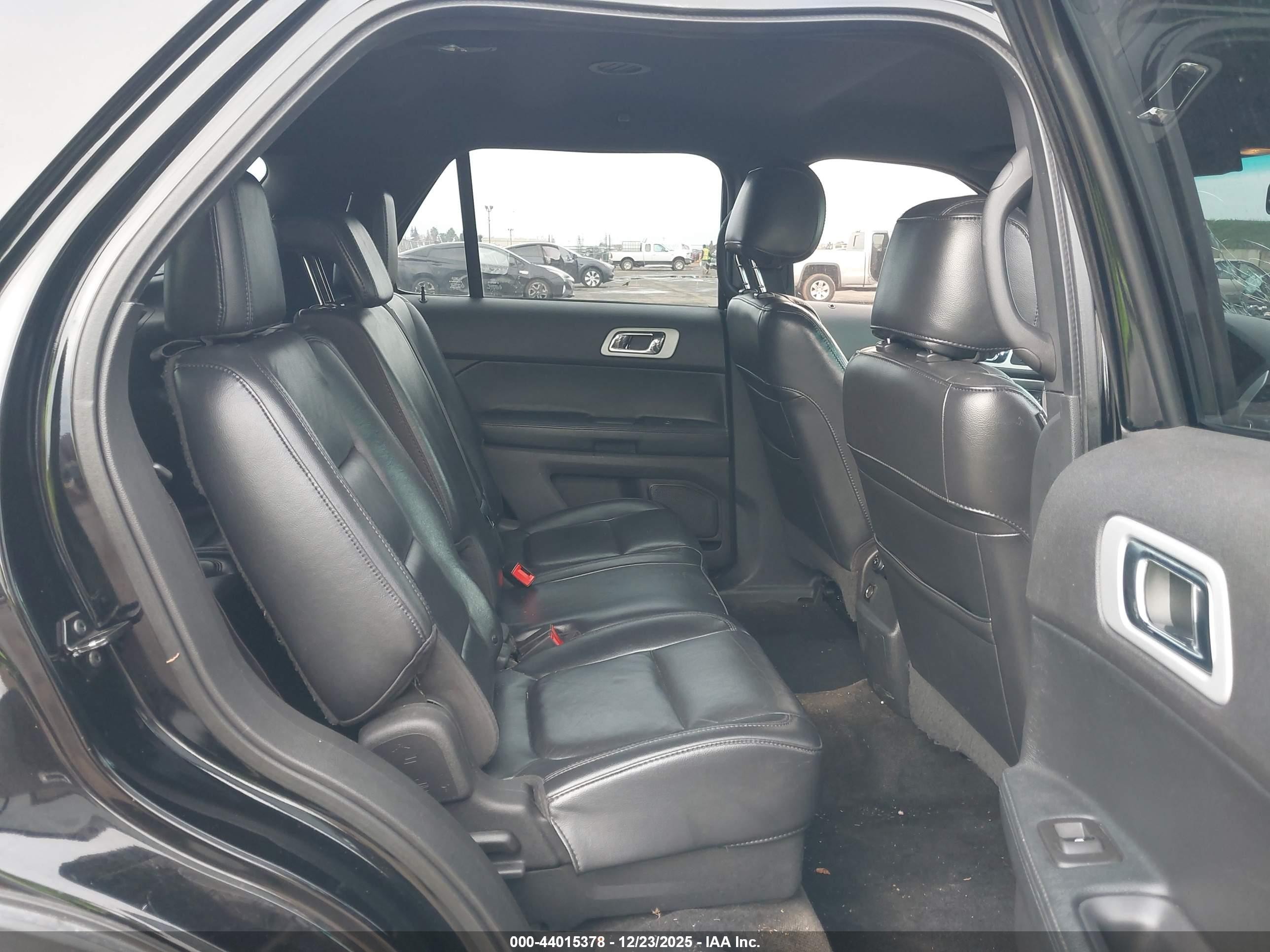 2012 Ford Explorer Xlt Черный vin: 1FMHK7D82CGA53263