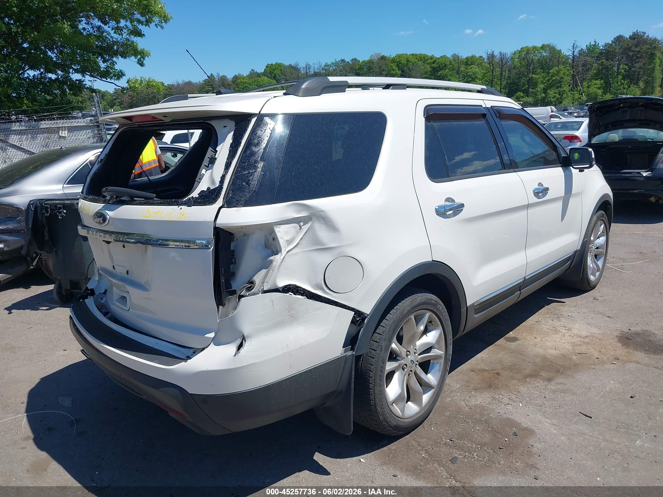 2012 Ford Explorer Xlt Белый vin: 1FMHK7D82CGA63372