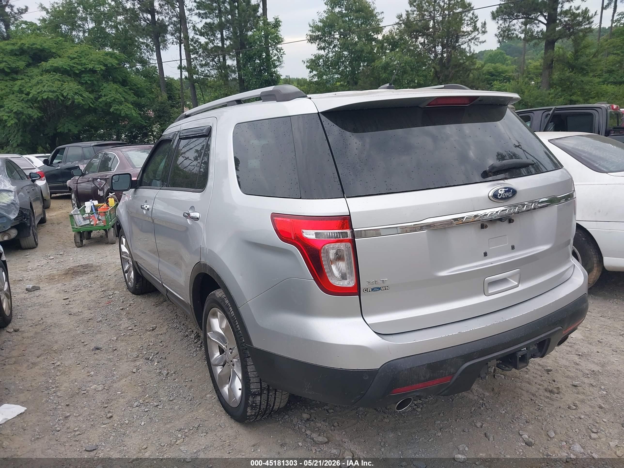 2012 Ford Explorer Xlt White vin: 1FMHK7D82CGA98722
