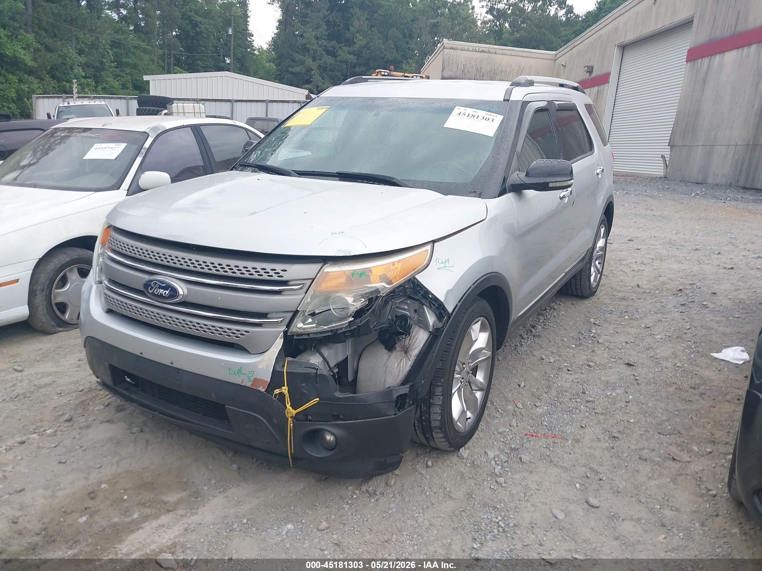 2012 Ford Explorer Xlt White vin: 1FMHK7D82CGA98722
