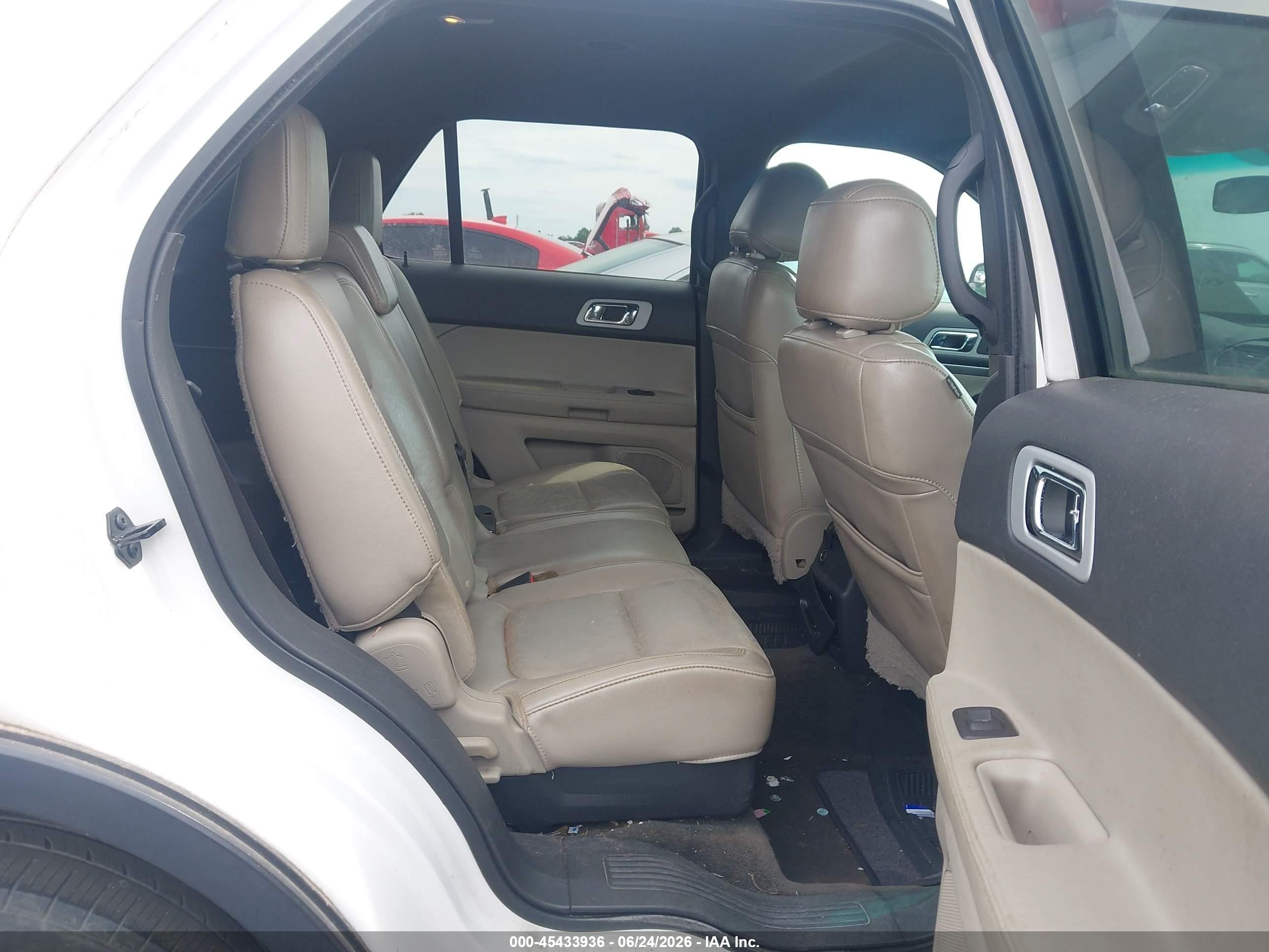 2012 Ford Explorer Xlt White vin: 1FMHK7D82CGA99112