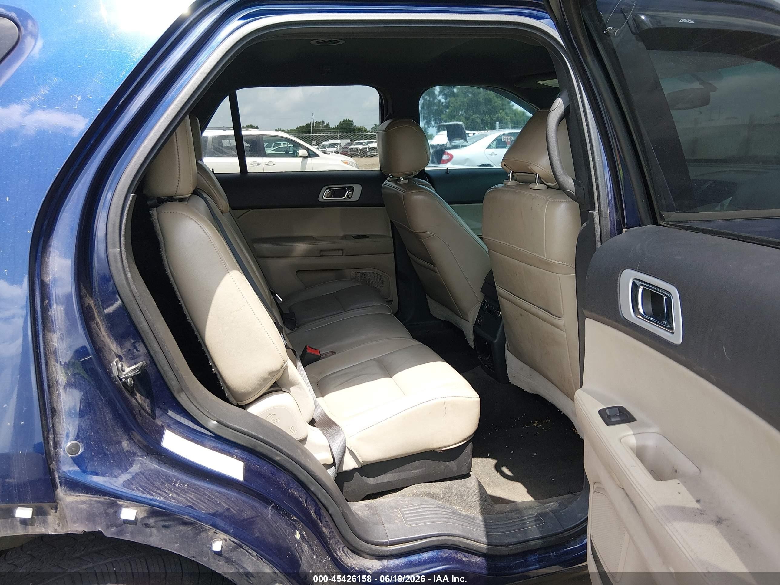 2011 Ford Explorer Xlt Blue vin: 1FMHK7D83BGA28421