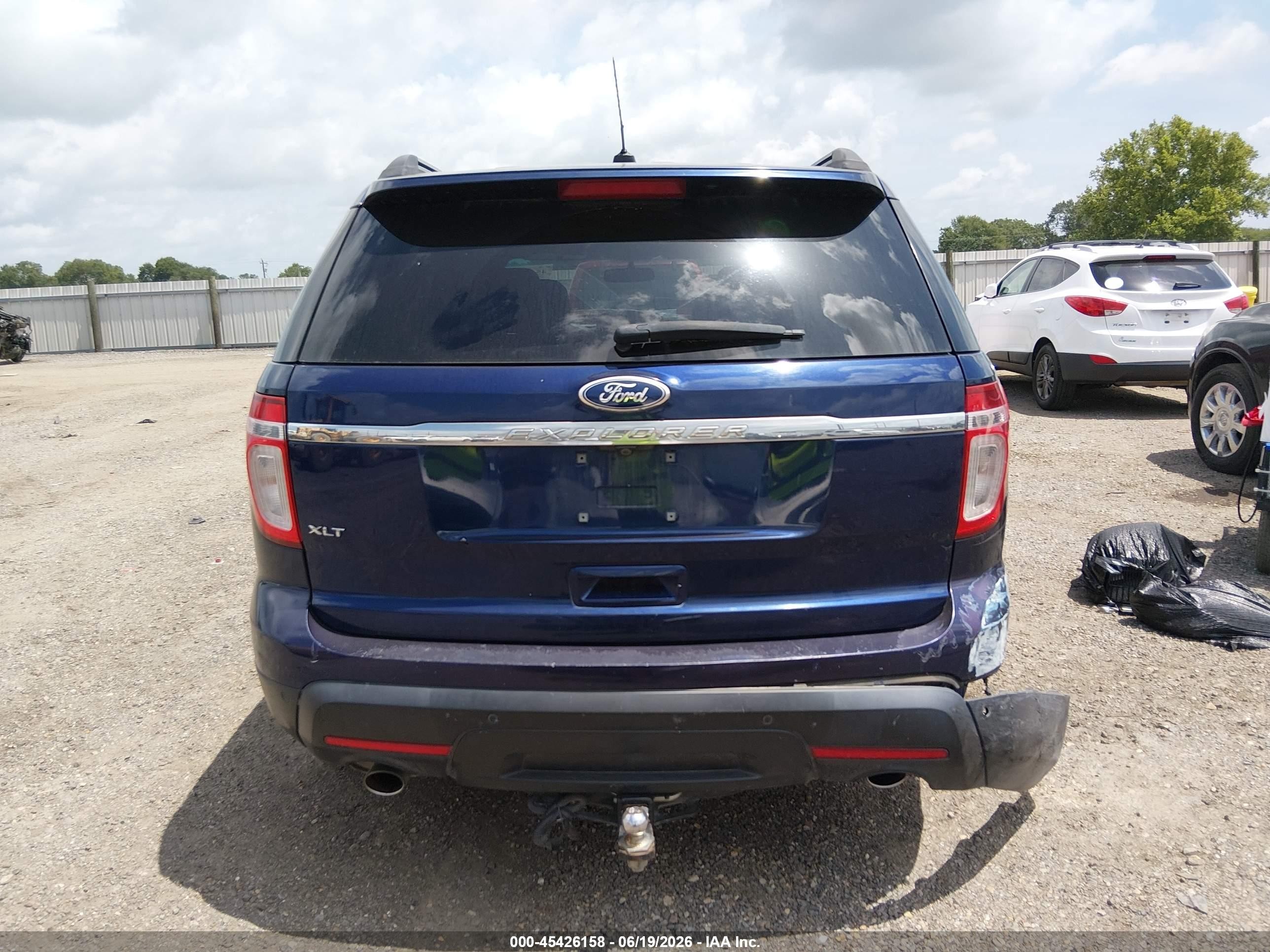 2011 Ford Explorer Xlt Blue vin: 1FMHK7D83BGA28421