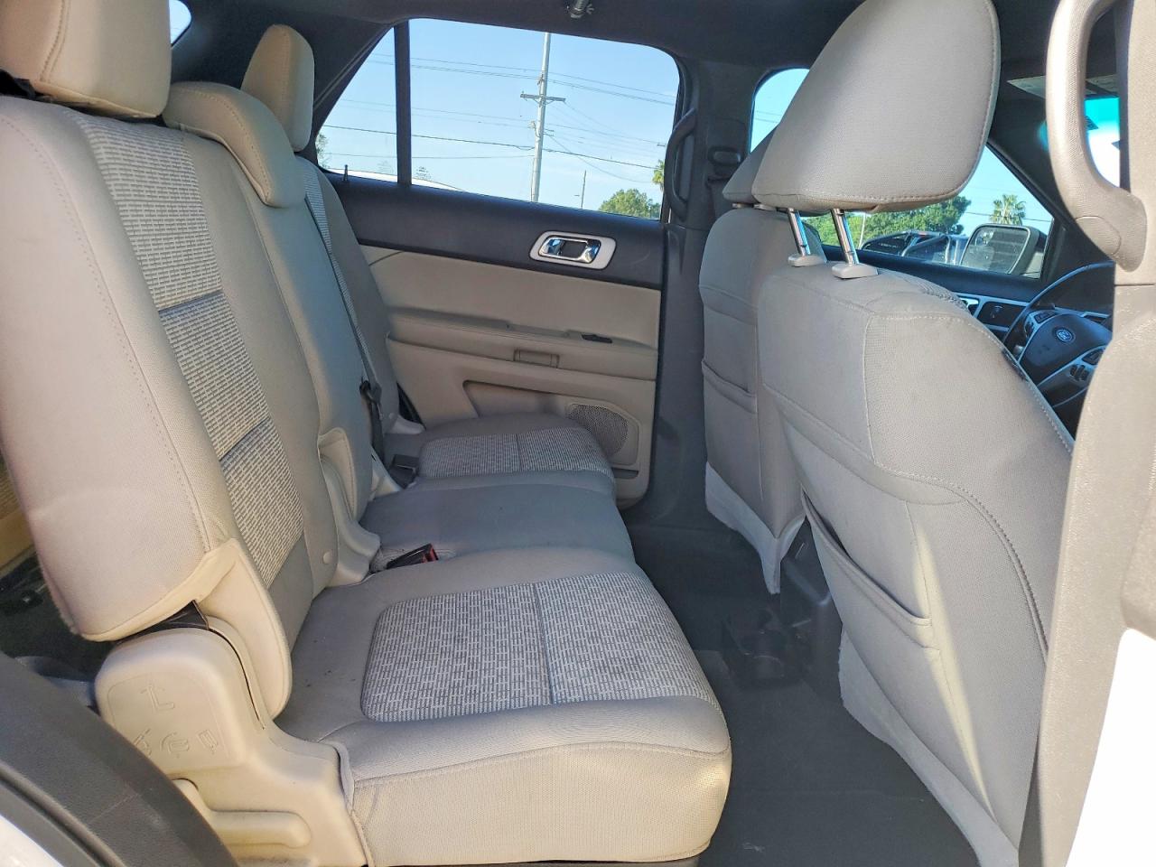 2011 Ford Explorer Xlt White vin: 1FMHK7D83BGA30542