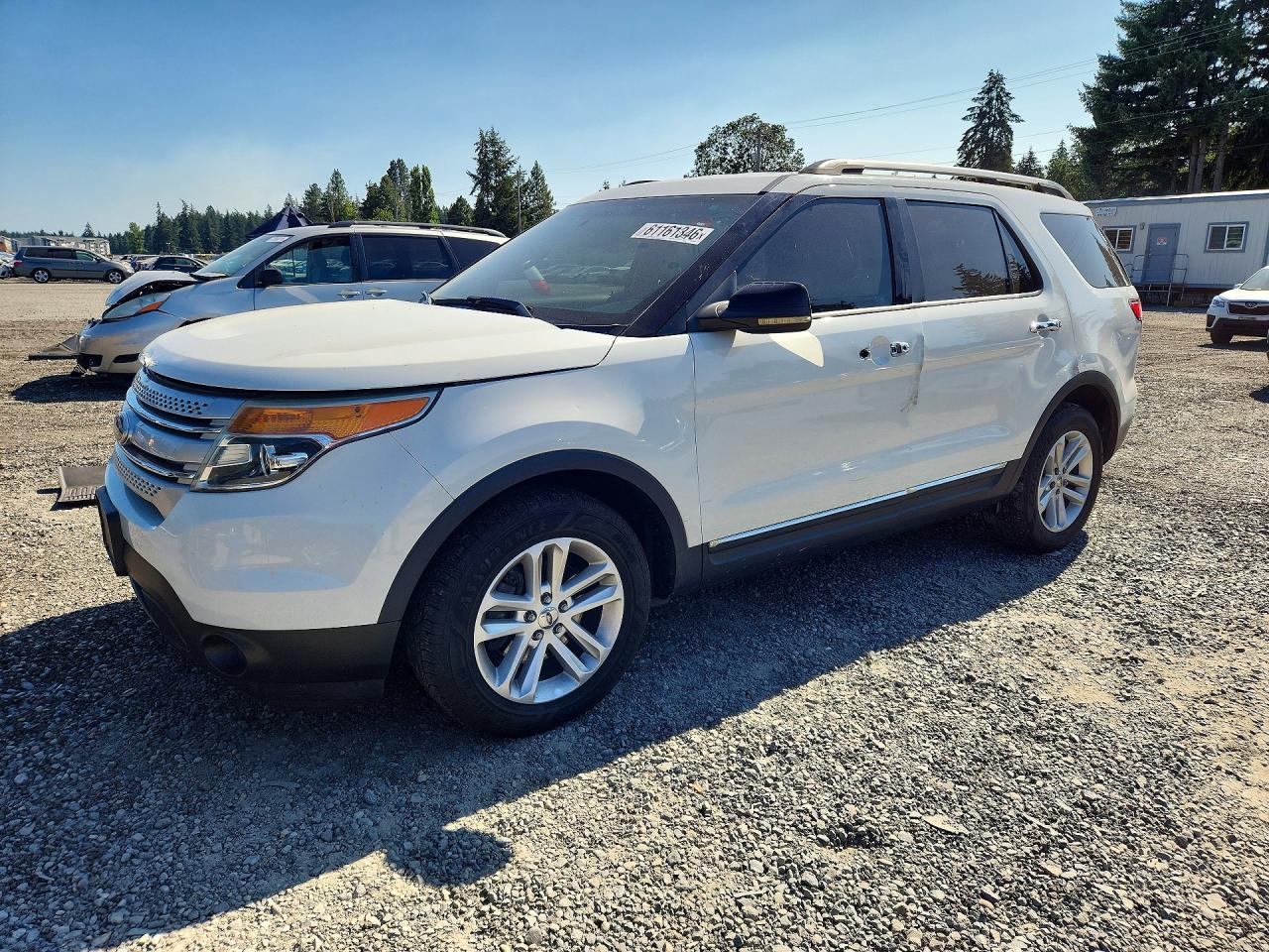2011 Ford Explorer Xlt White vin: 1FMHK7D83BGA39323