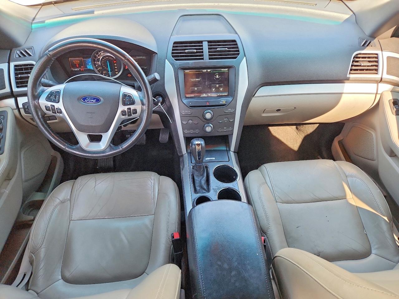 2011 Ford Explorer Xlt White vin: 1FMHK7D83BGA39323