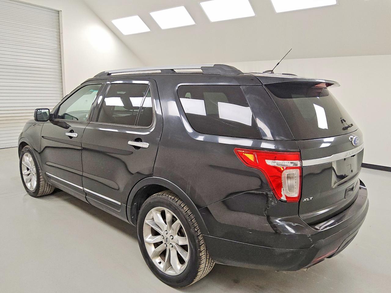 2011 Ford Explorer Xlt Black vin: 1FMHK7D83BGA50516