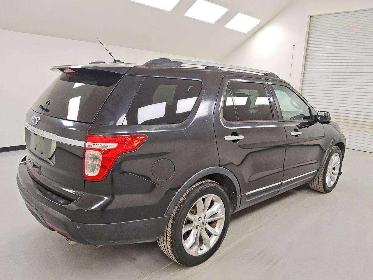 2011 Ford Explorer Xlt Black vin: 1FMHK7D83BGA50516
