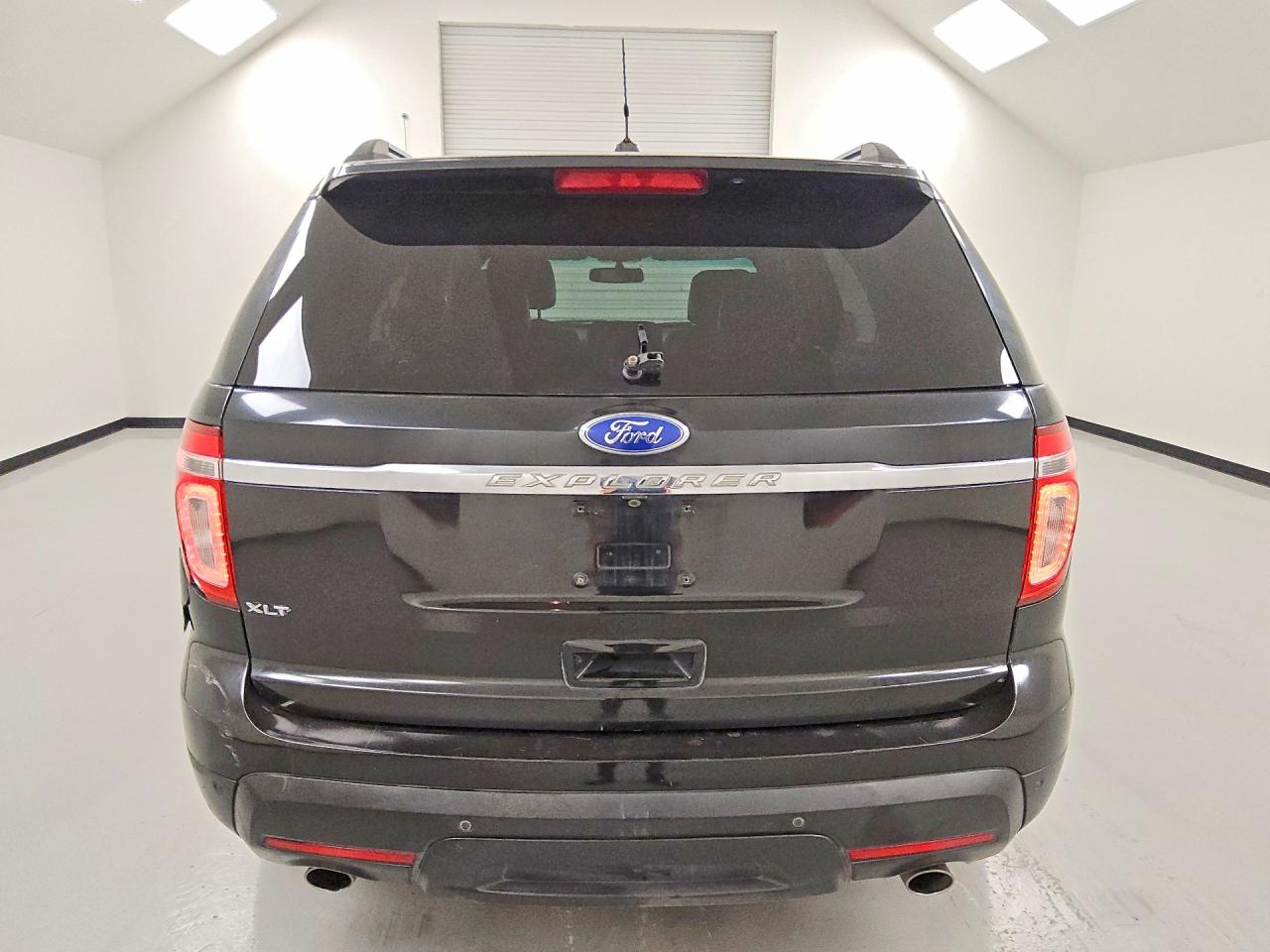 2011 Ford Explorer Xlt Black vin: 1FMHK7D83BGA50516