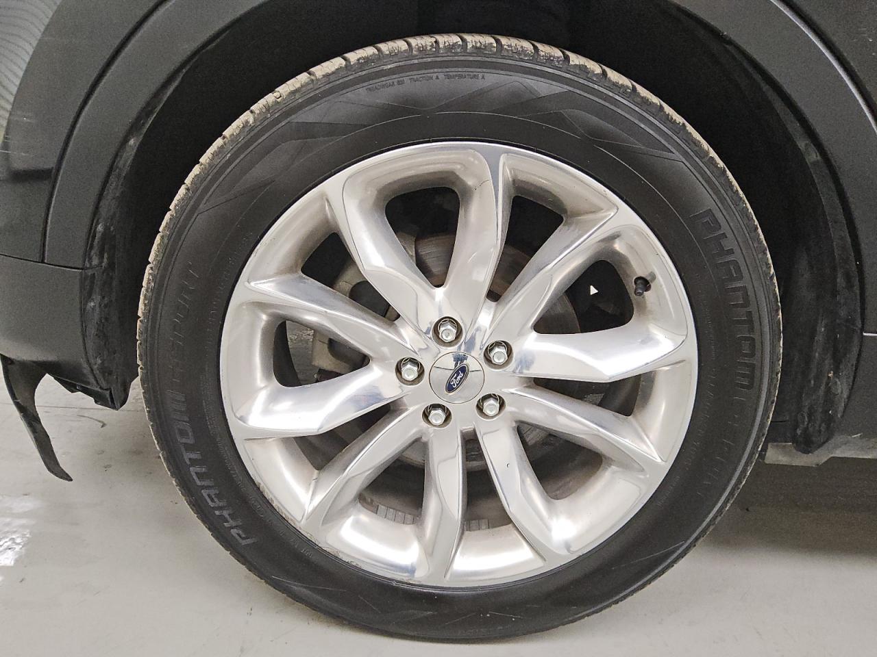 2011 Ford Explorer Xlt Black vin: 1FMHK7D83BGA50516 Damage: Left Front Wheel, Curb Rash, > 12 Inches