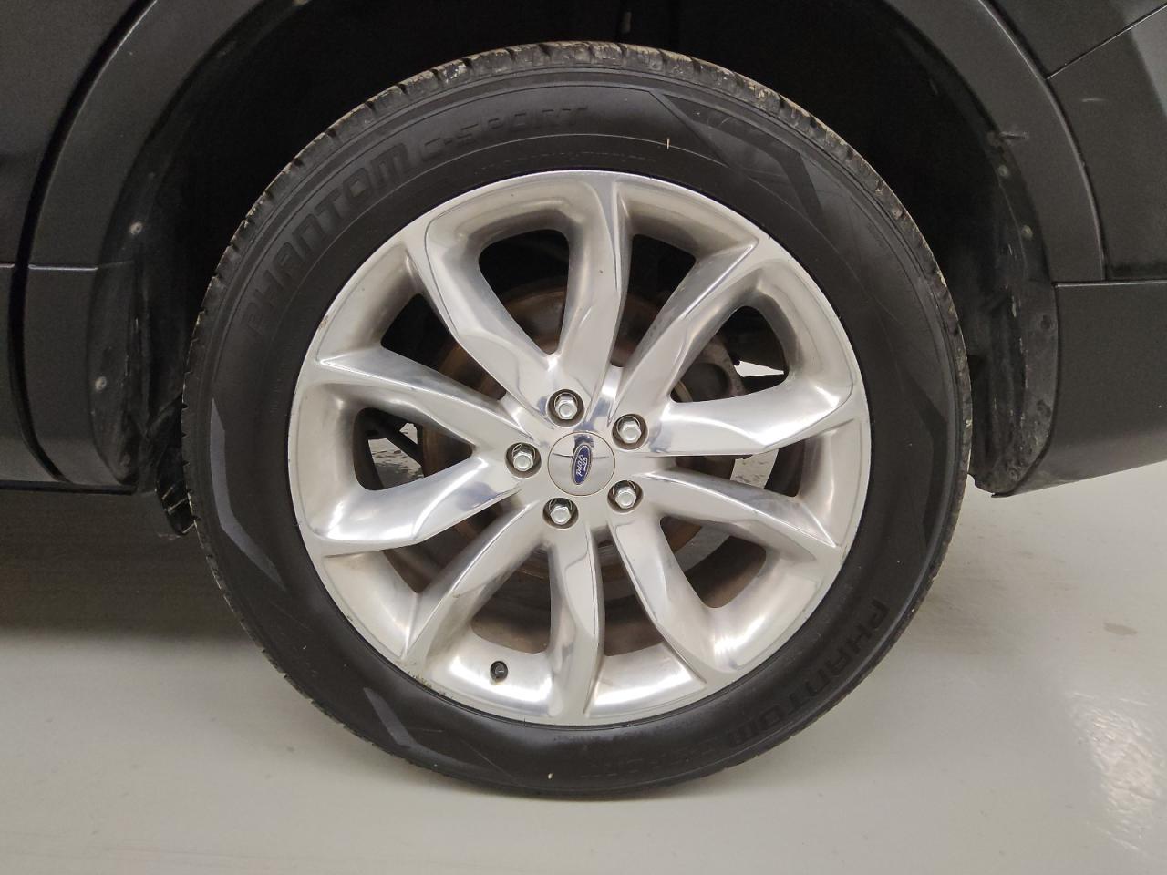 2011 Ford Explorer Xlt Black vin: 1FMHK7D83BGA50516 Damage: Left Rear Wheel, Curb Rash, > 12 Inches