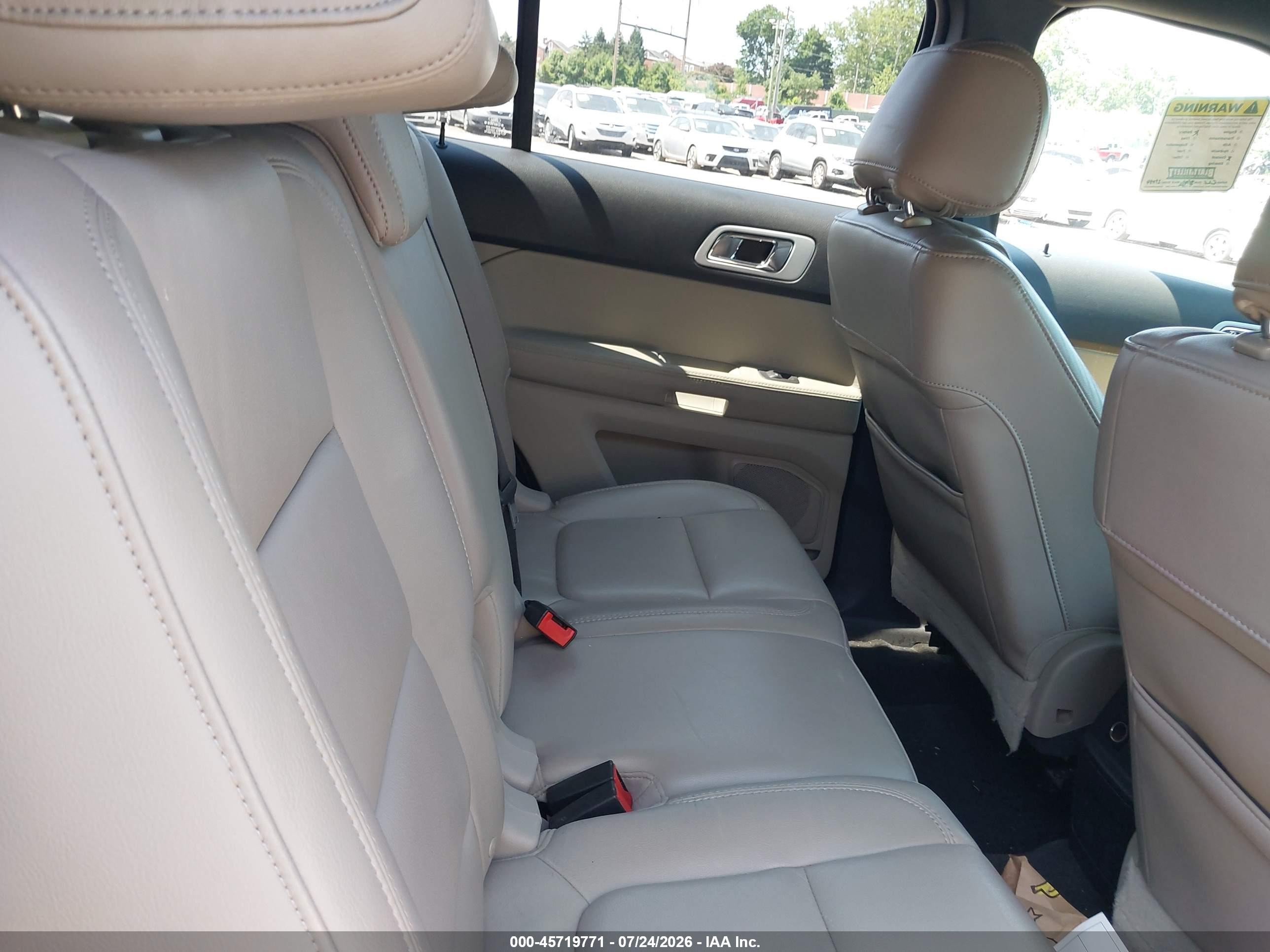 2011 Ford Explorer Xlt Черный vin: 1FMHK7D83BGA55263