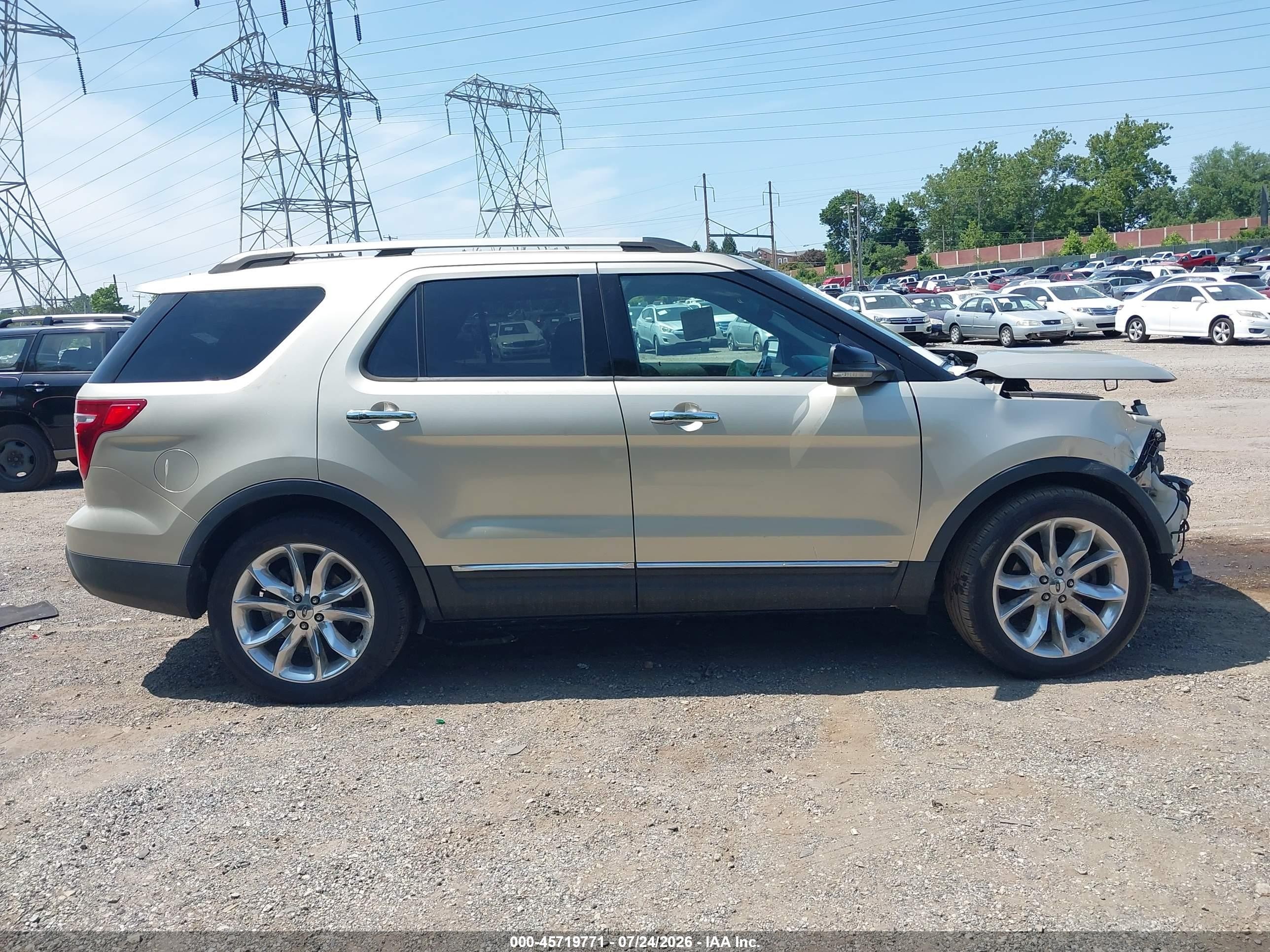 2011 Ford Explorer Xlt Черный vin: 1FMHK7D83BGA55263