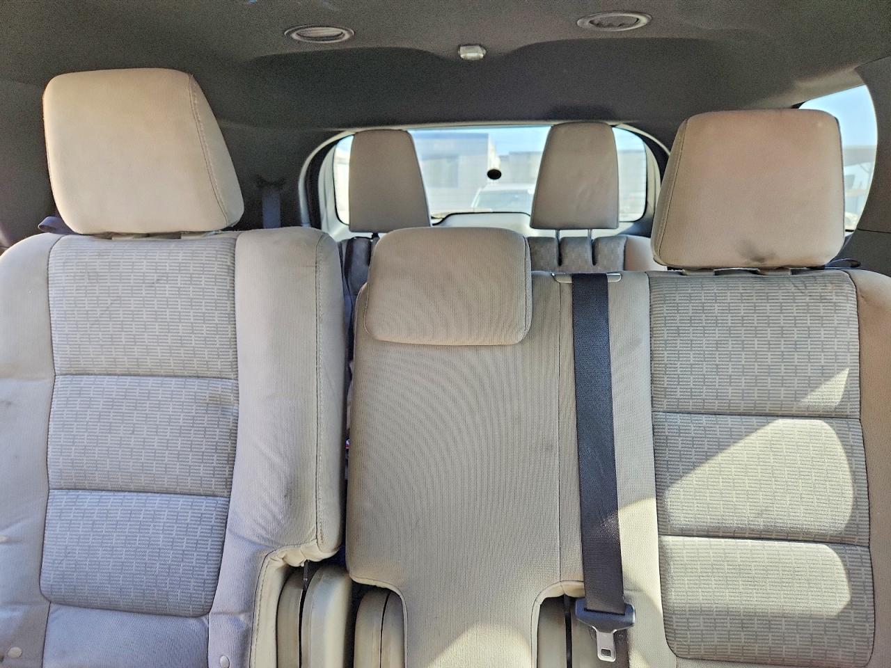2011 Ford Explorer Xlt Silver vin: 1FMHK7D83BGA94483