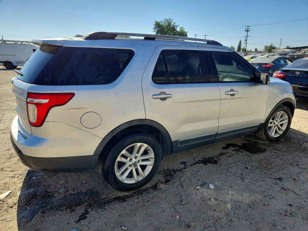 2011 Ford Explorer Xlt Silver vin: 1FMHK7D83BGA94483