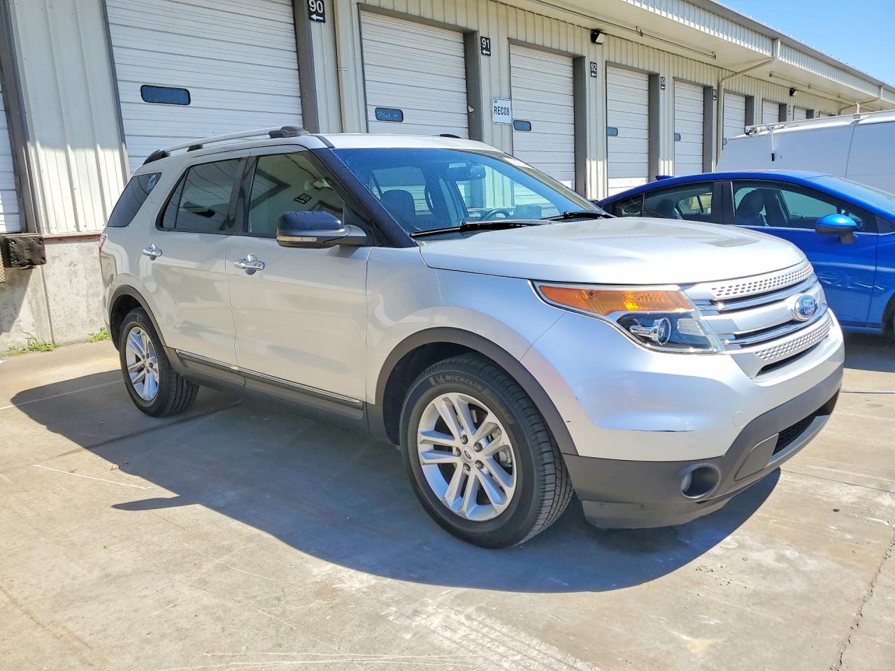 2012 Ford Explorer Xlt Silver vin: 1FMHK7D83CGA08011