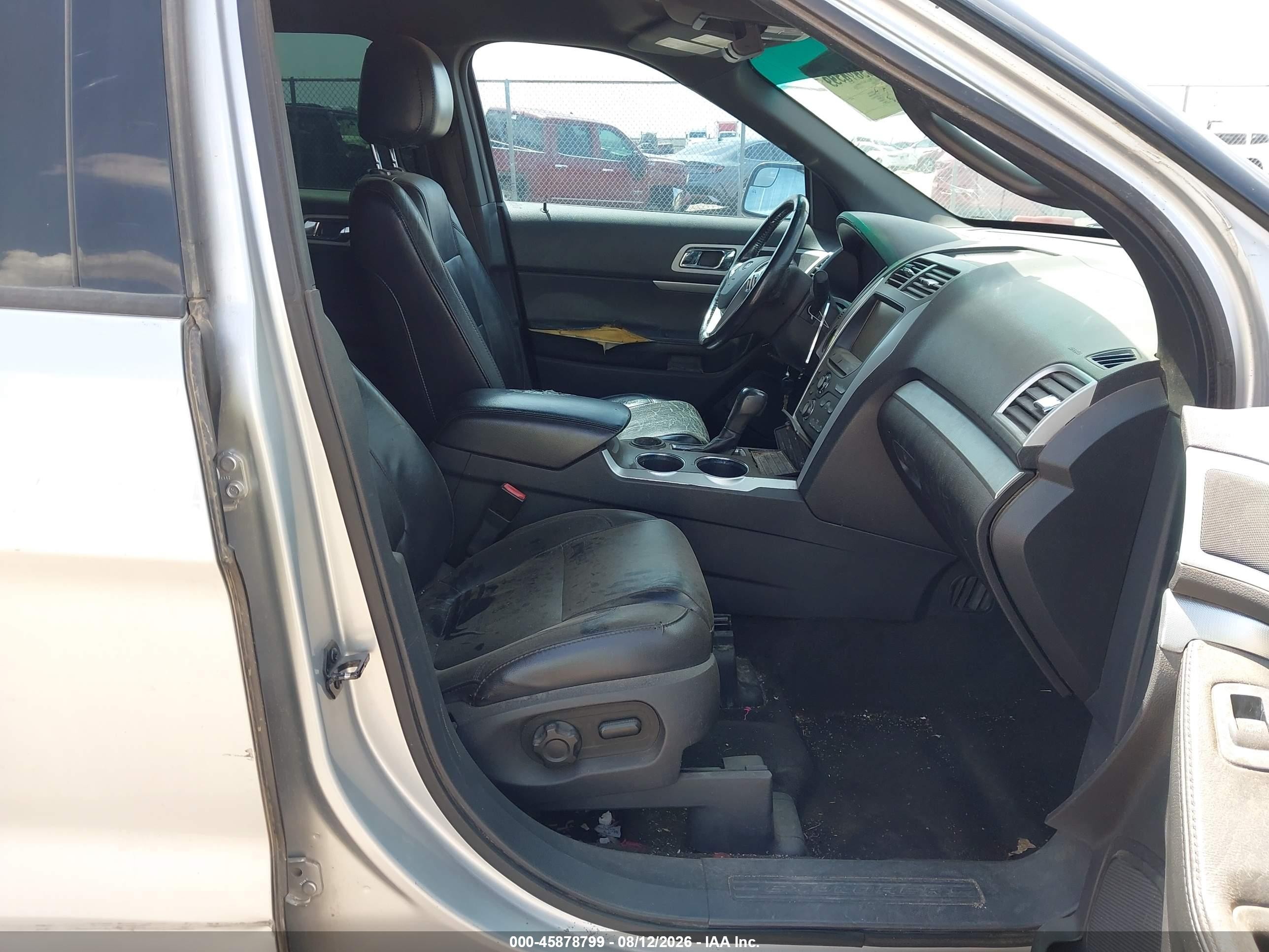 2012 Ford Explorer Xlt Silver vin: 1FMHK7D83CGA16951