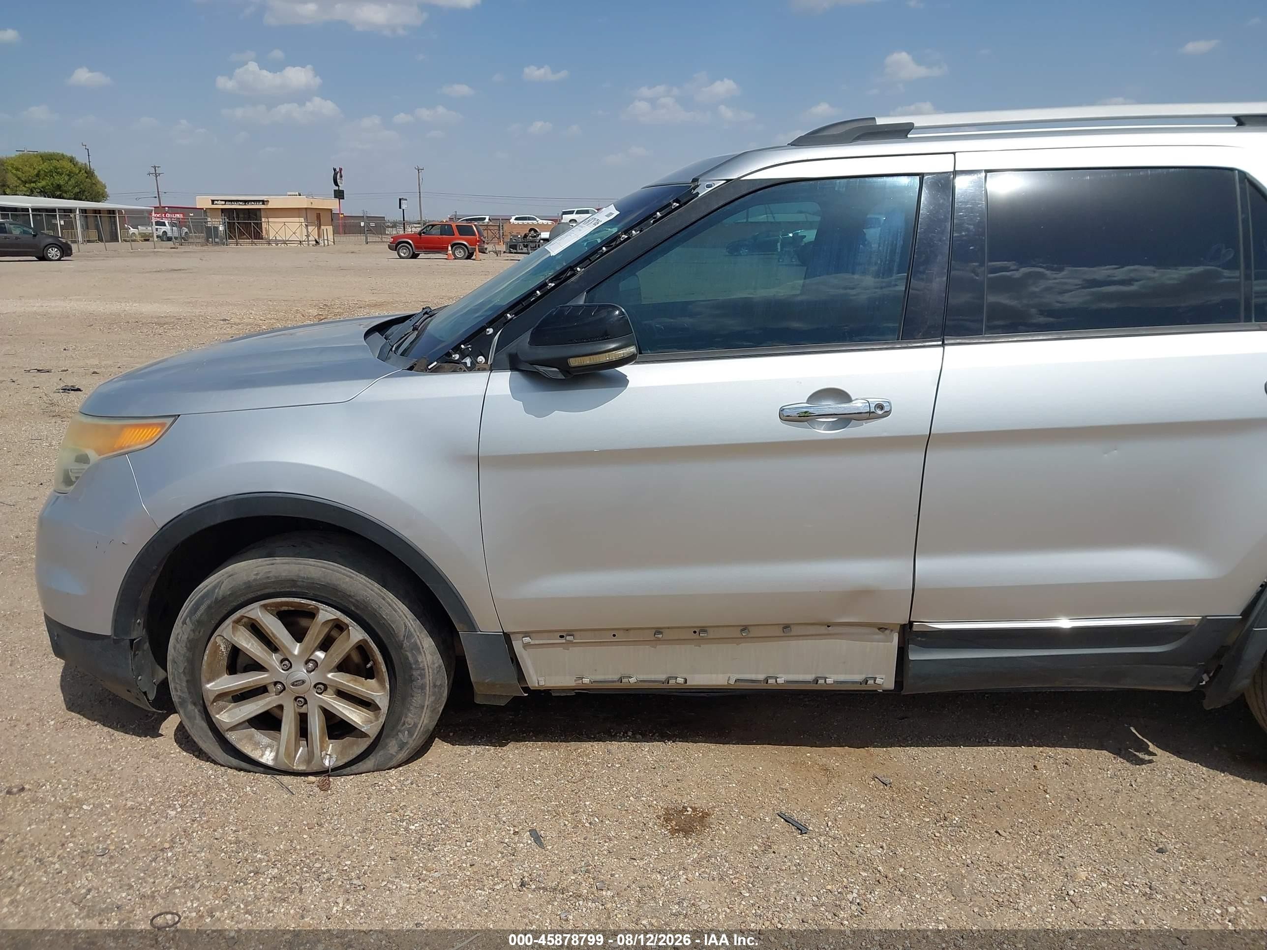 2012 Ford Explorer Xlt Silver vin: 1FMHK7D83CGA16951