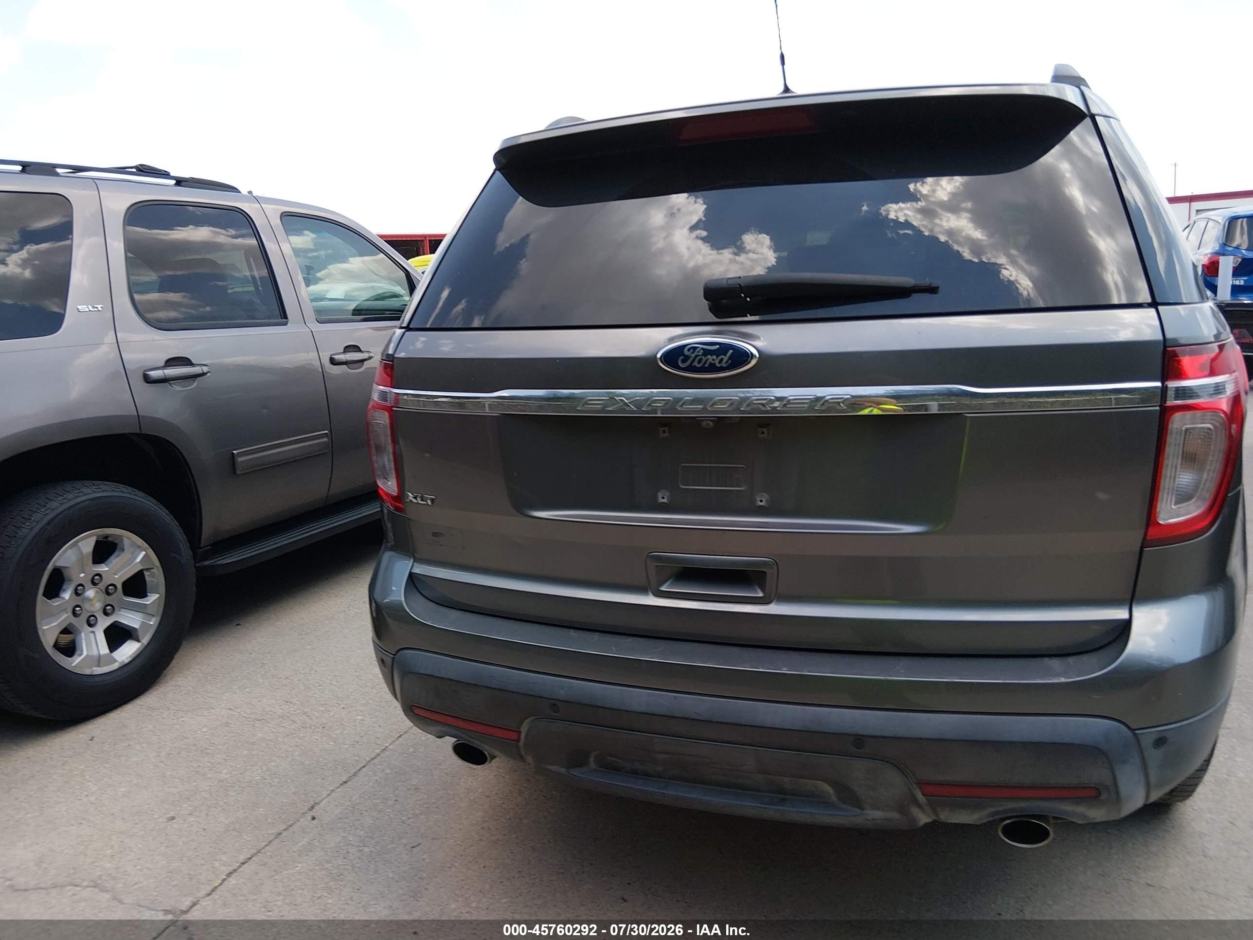 2011 Ford Explorer Xlt Gray vin: 1FMHK7D84BGA10963