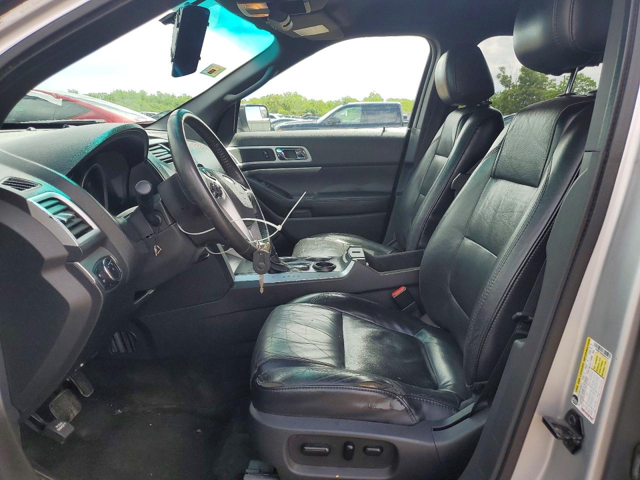 2011 Ford Explorer Xlt Silver vin: 1FMHK7D84BGA84139