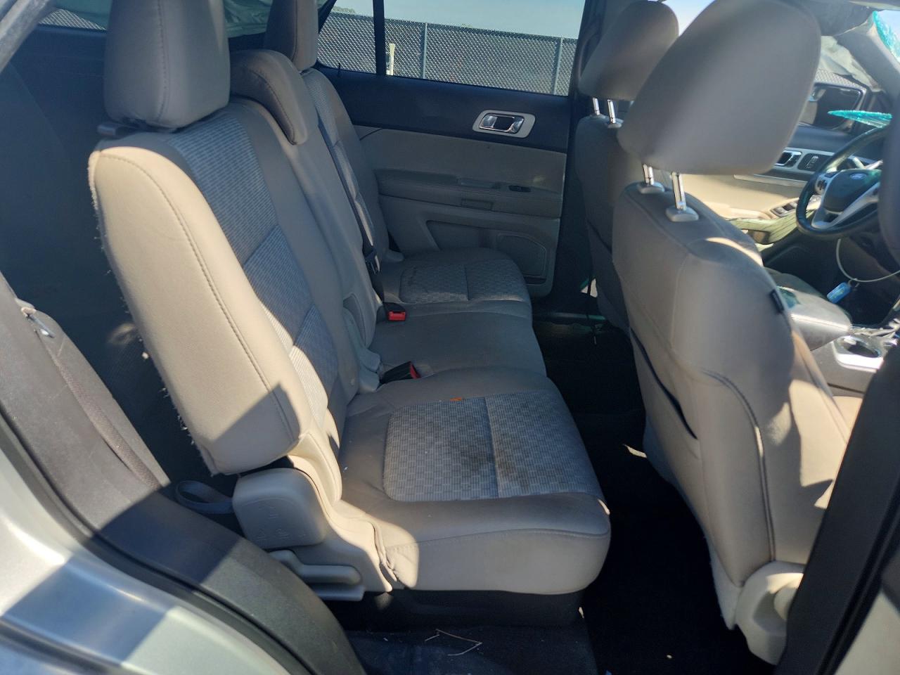 2011 Ford Explorer Xlt Серебряный vin: 1FMHK7D84BGA91317