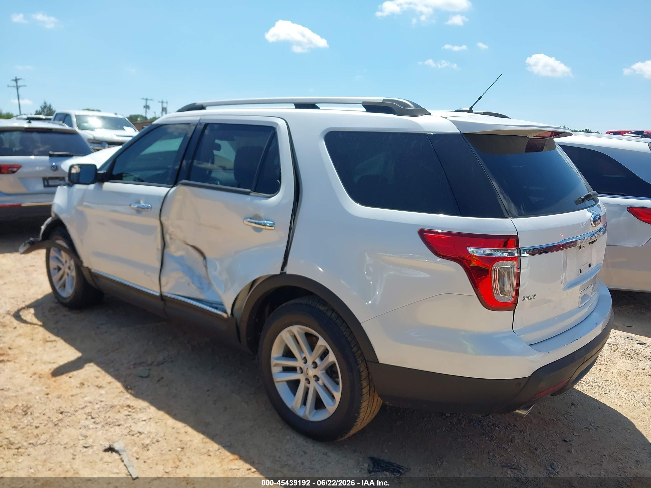 2012 Ford Explorer Xlt White vin: 1FMHK7D84CGA90573